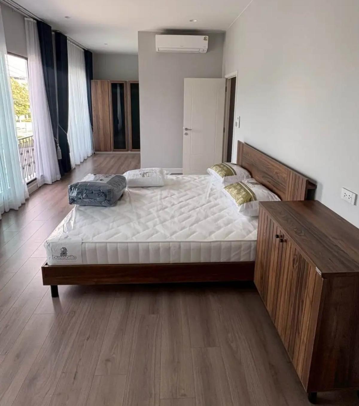 For SaleHouseLadkrabang, Suwannaphum Airport : For Sale House , Setthasiri Bangna - Suvarnabhumi , corner unit , wide frontage , newly renovated , Racha Thewa , Bang Phli , Samut Prakarn , CX-135785