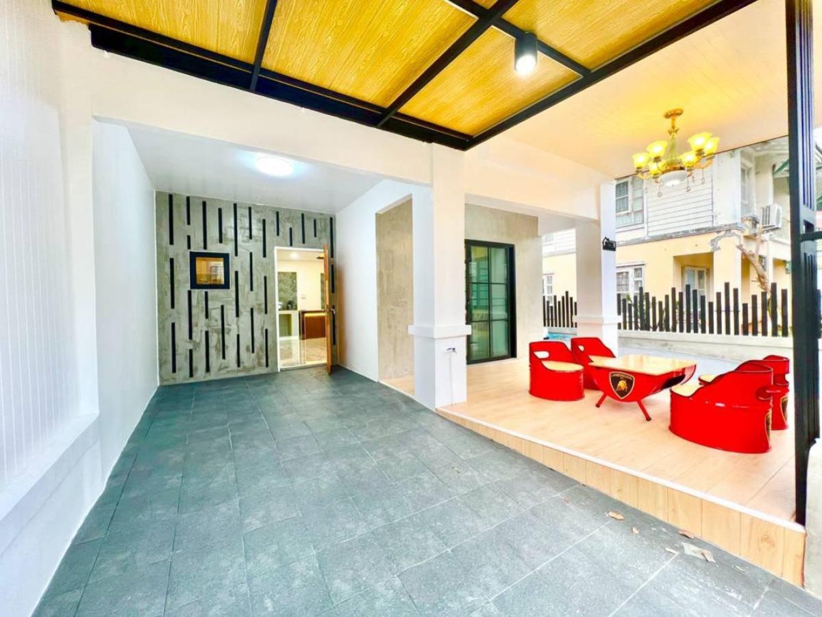 For SaleTownhomePathum Thani,Rangsit, Thammasat : For Sale Townhouse/Townhome  , Baan Pruksa 12 Rangsit-Klong 3 , corner unit , newly renovated , Khlong Sam , khlong Luang , Pathum Thani , CX-135890