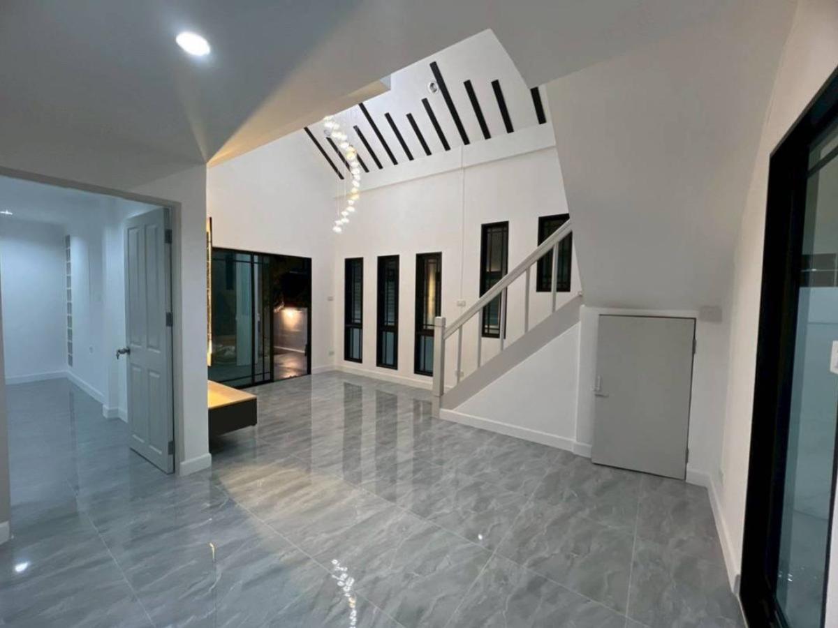 For SaleTownhomePathum Thani,Rangsit, Thammasat : For Sale Townhouse/Townhome  , Baan Wararak Rangsit-Klong 3 , corner unit , newly renovated , Khlong Sam , khlong Luang , Pathum Thani , CX-135906