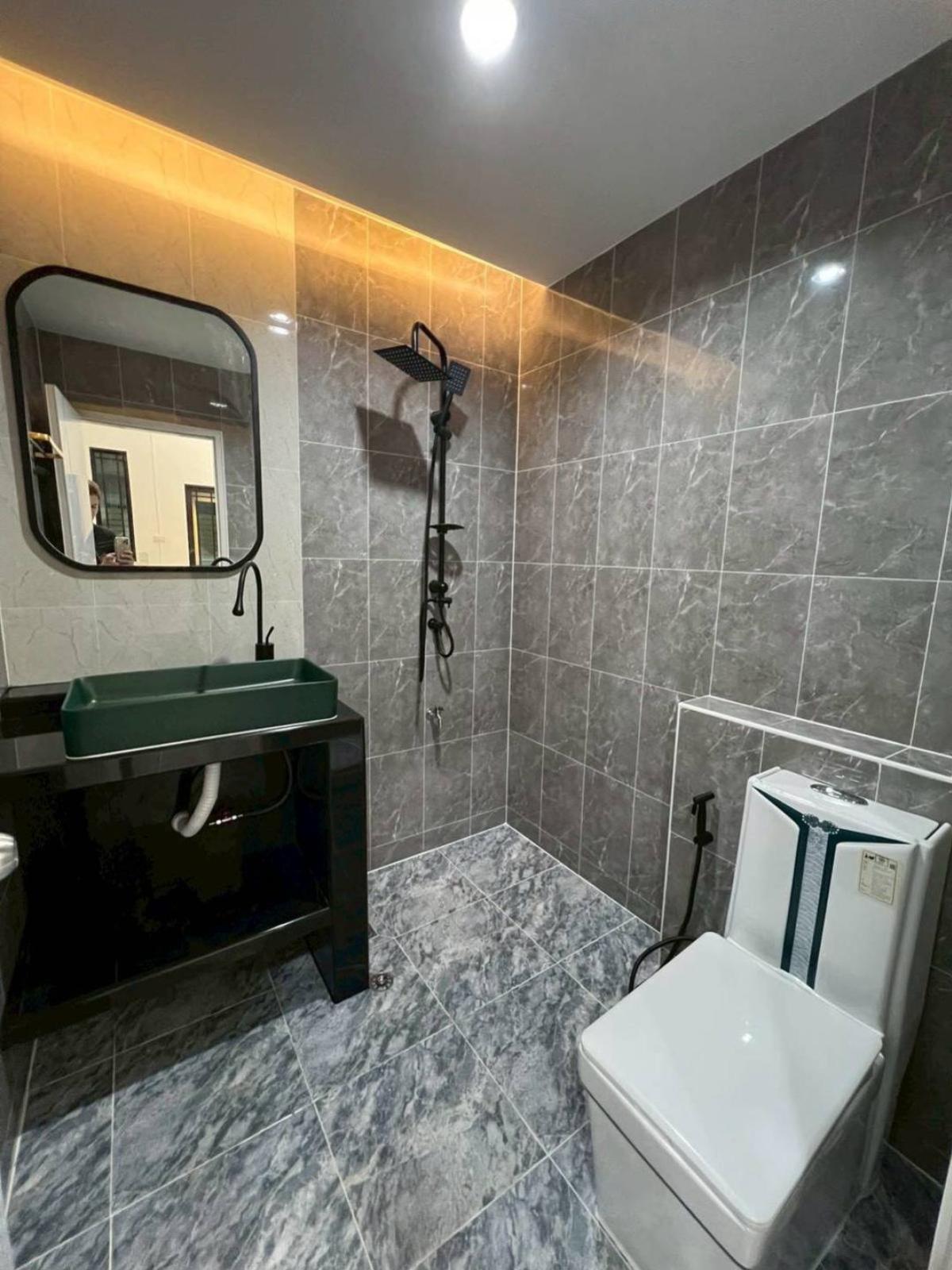 For SaleTownhomePathum Thani,Rangsit, Thammasat : For Sale Townhouse/Townhome  , Baan Wararak Rangsit-Klong 3 , corner unit , newly renovated , Khlong Sam , khlong Luang , Pathum Thani , CX-135906