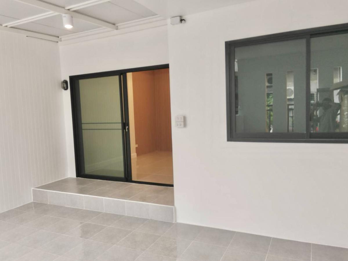 For SaleTownhomePathum Thani,Rangsit, Thammasat : For Sale Townhouse/Townhome  , Baan Ruean Suk 1 , Lam Phak Kut , Thanyaburi , Pathum Thani , CX-135908