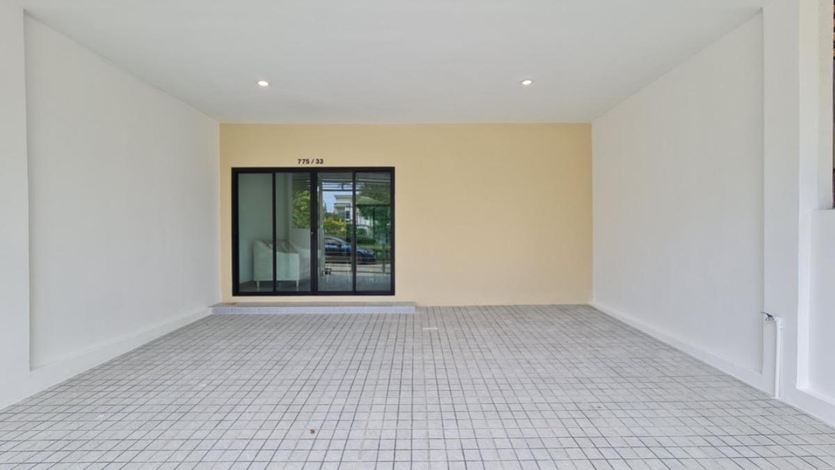 ขายทาวน์โฮมมีนบุรี-ร่มเกล้า : ขายทาวน์เฮ้าส์/ทาวน์โฮม  เมดิโอ้ นิมิตใหม่ รีโนเวทใหม่ ทรายกองดิน เขต คลองสามวา กรุงเทพ CX-135739