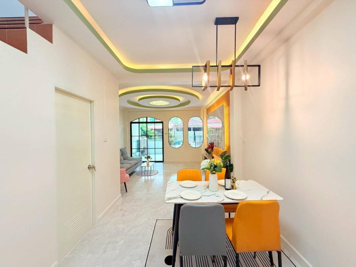 ขายทาวน์โฮมมีนบุรี-ร่มเกล้า : ขายทาวน์เฮ้าส์/ทาวน์โฮม  บ้านกิตติชัยวิลล่า 7 หน้ากว้าง รีโนเวทใหม่ คู้ฝั่งเหนือ เขต หนองจอก กรุงเทพ CX-135715