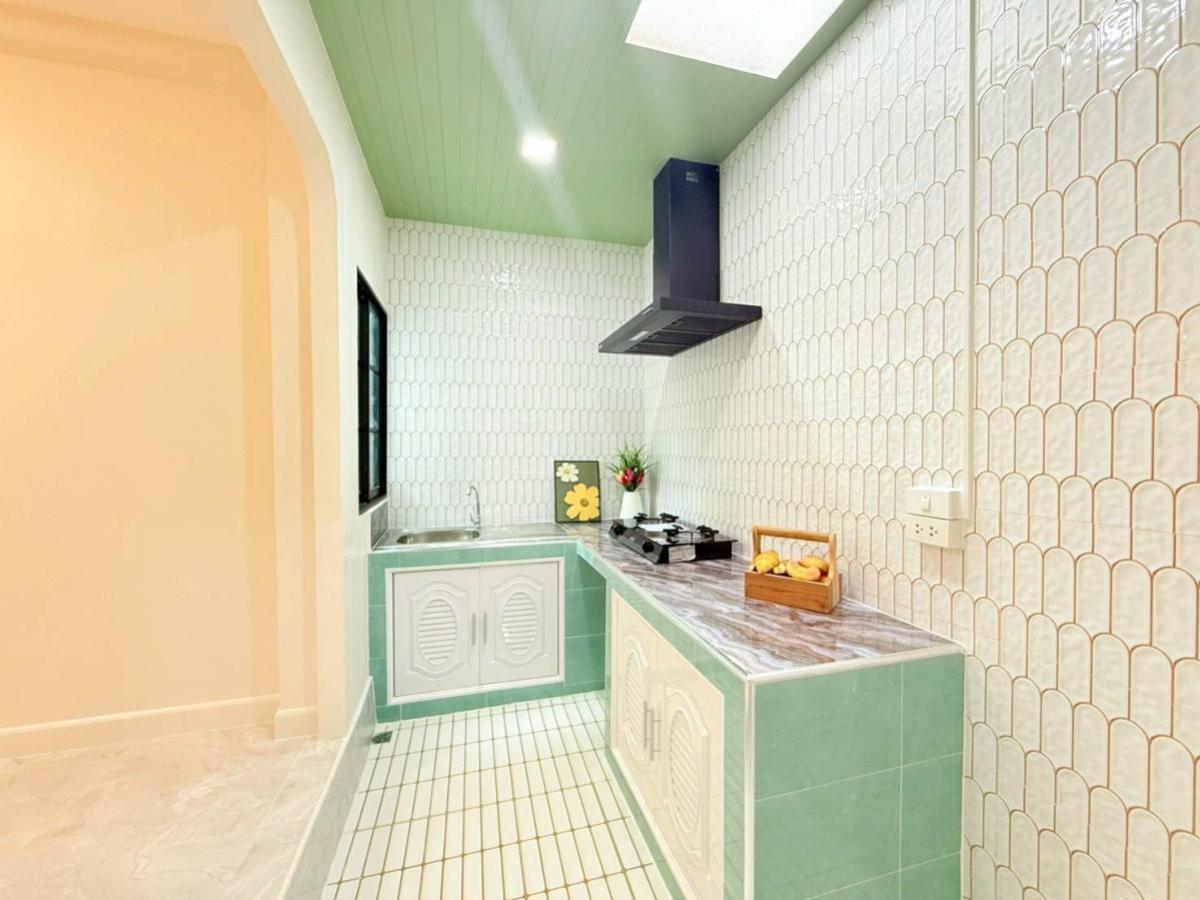 ขายทาวน์โฮมมีนบุรี-ร่มเกล้า : ขายทาวน์เฮ้าส์/ทาวน์โฮม  บ้านกิตติชัยวิลล่า 7 หน้ากว้าง รีโนเวทใหม่ คู้ฝั่งเหนือ เขต หนองจอก กรุงเทพ CX-135715