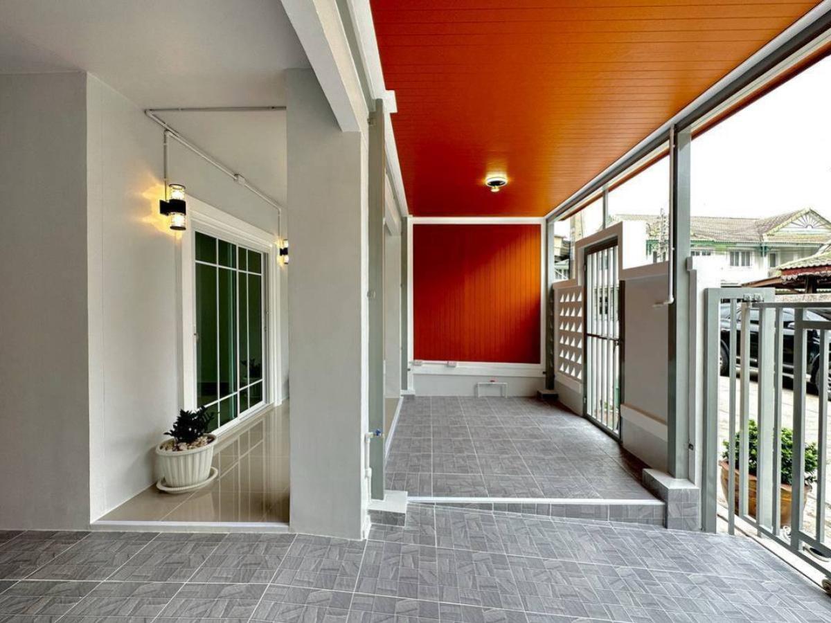 ขายทาวน์โฮมนนทบุรี บางใหญ่ บางบัวทอง : ขายทาวน์เฮ้าส์/ทาวน์โฮม  พฤกษา 18 บางใหญ่ (ซอยเเก้วอินทร์) รีโนเวทใหม่ บางแม่นาง บางใหญ่ นนทบุรี CX-129613