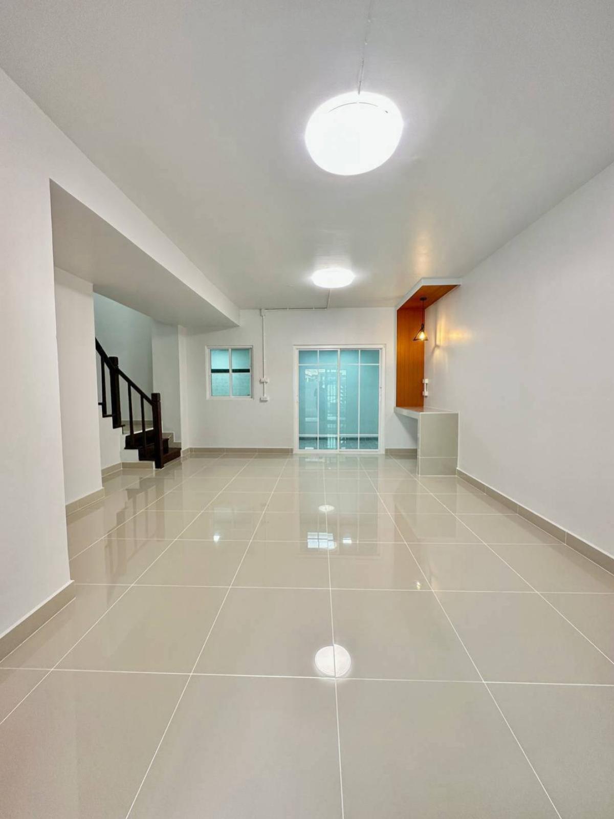 ขายทาวน์โฮมนนทบุรี บางใหญ่ บางบัวทอง : ขายทาวน์เฮ้าส์/ทาวน์โฮม  พฤกษา 18 บางใหญ่ (ซอยเเก้วอินทร์) รีโนเวทใหม่ บางแม่นาง บางใหญ่ นนทบุรี CX-129613