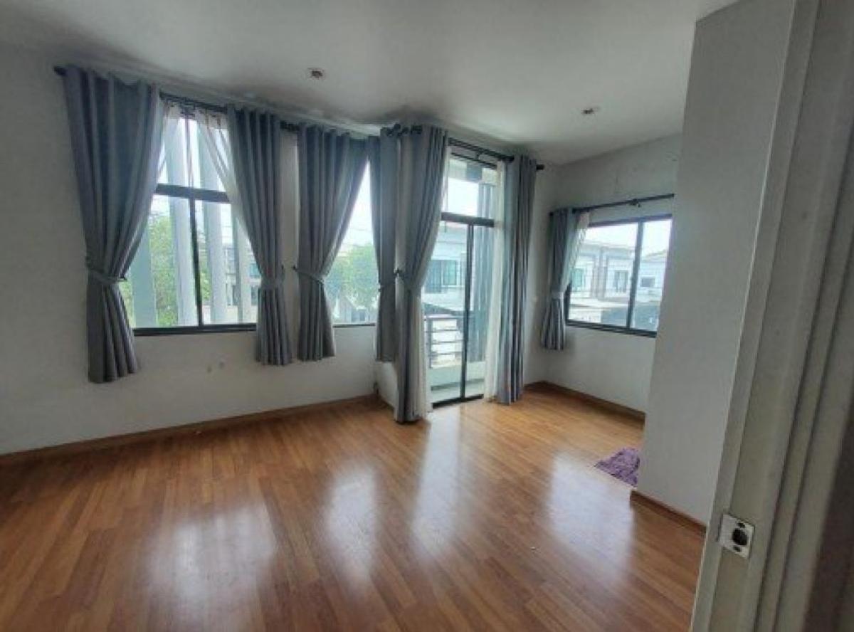 ขายทาวน์โฮมพระราม 5 ราชพฤกษ์ บางกรวย : ขายทาวน์เฮ้าส์/ทาวน์โฮม  เดอะทรัสต์ ราชพฤกษ์-รัตนาธิเบศร์ ห้องมุม หน้ากว้าง บางรักใหญ่ บางบัวทอง นนทบุรี CX-135000