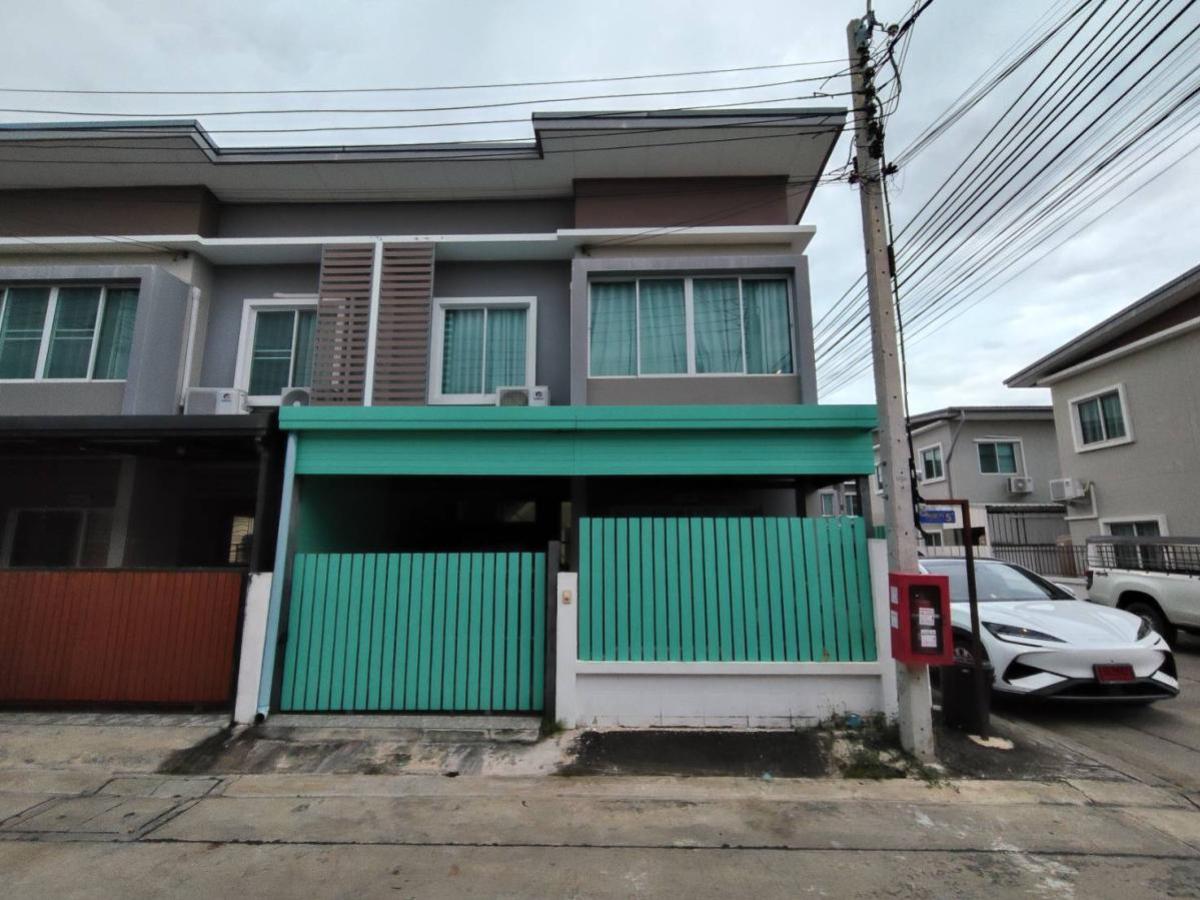 ขายทาวน์โฮมนนทบุรี บางใหญ่ บางบัวทอง : ขายทาวน์เฮ้าส์/ทาวน์โฮม  บัวทองธานี พาร์ค ห้องมุม หน้ากว้าง บางบัวทอง บางบัวทอง นนทบุรี CX-135006