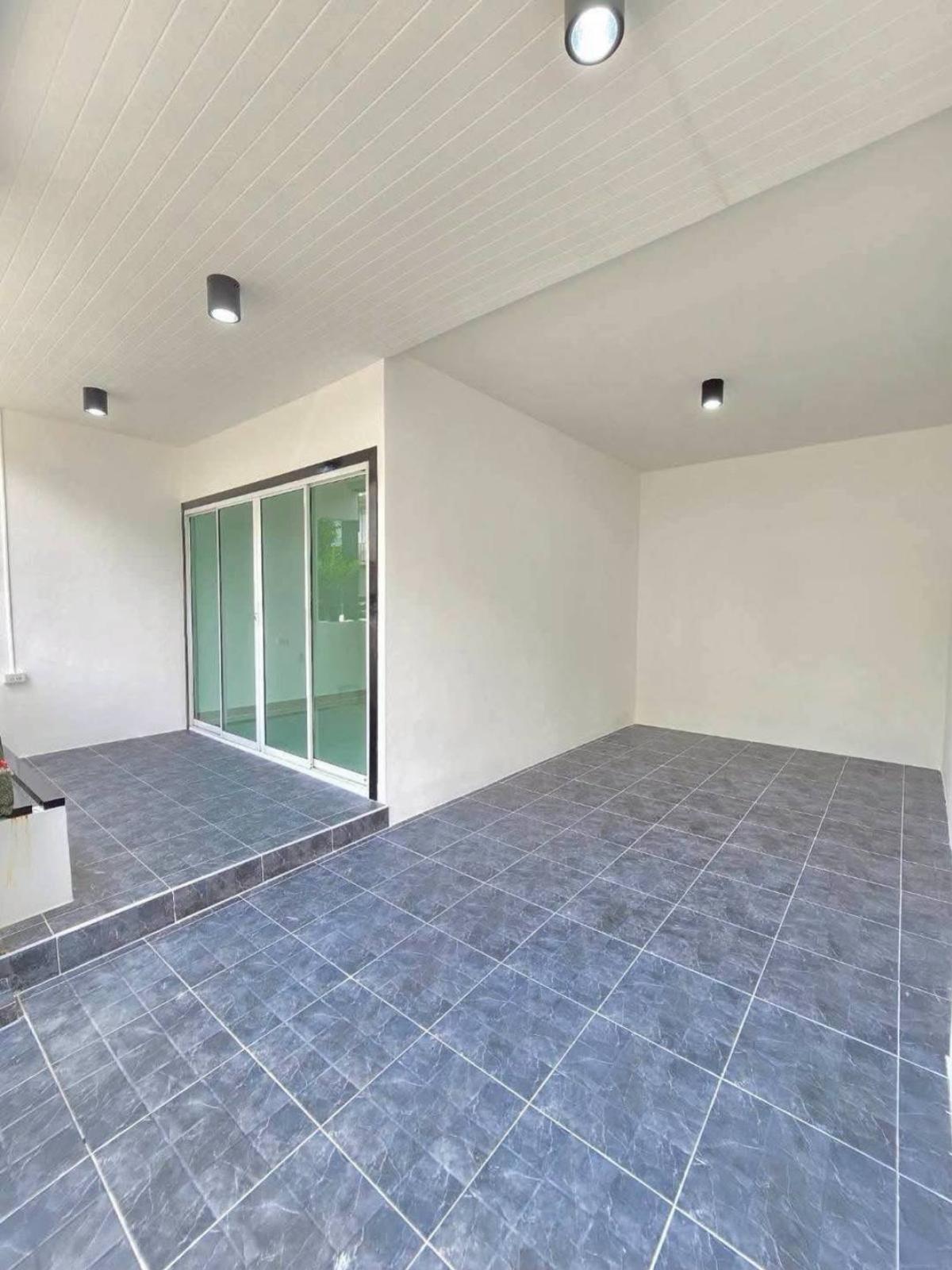 ขายทาวน์โฮมพระราม 5 ราชพฤกษ์ บางกรวย : ขายทาวน์เฮ้าส์/ทาวน์โฮม  อารียา เดอะคัลเลอร์ ติวานนท์ รีโนเวทใหม่ บ้านใหม่ ปากเกร็ด นนทบุรี CX-135528