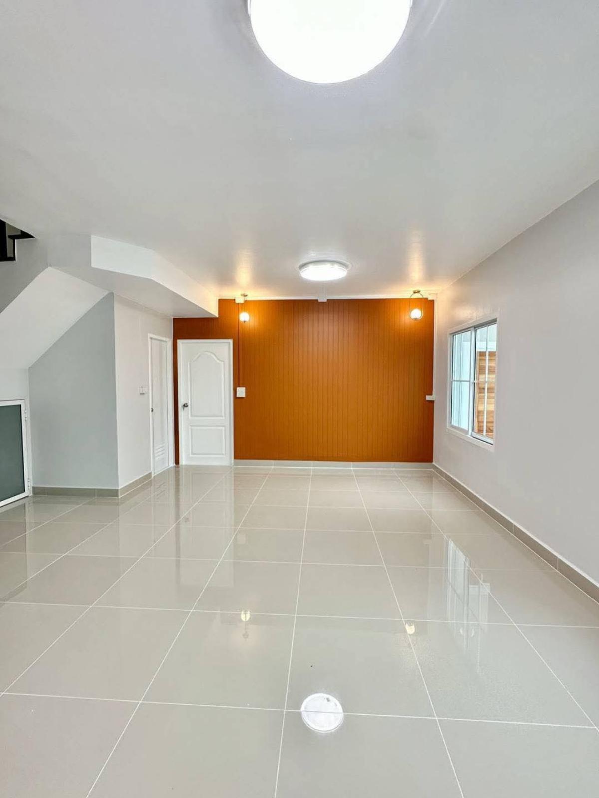 ขายทาวน์โฮมนนทบุรี บางใหญ่ บางบัวทอง : ขายทาวน์เฮ้าส์/ทาวน์โฮม  บ้านพฤกษา 14 เอ บางบัวทอง ห้องมุม หน้ากว้าง รีโนเวทใหม่ บางคูรัด บางบัวทอง นนทบุรี CX-133678