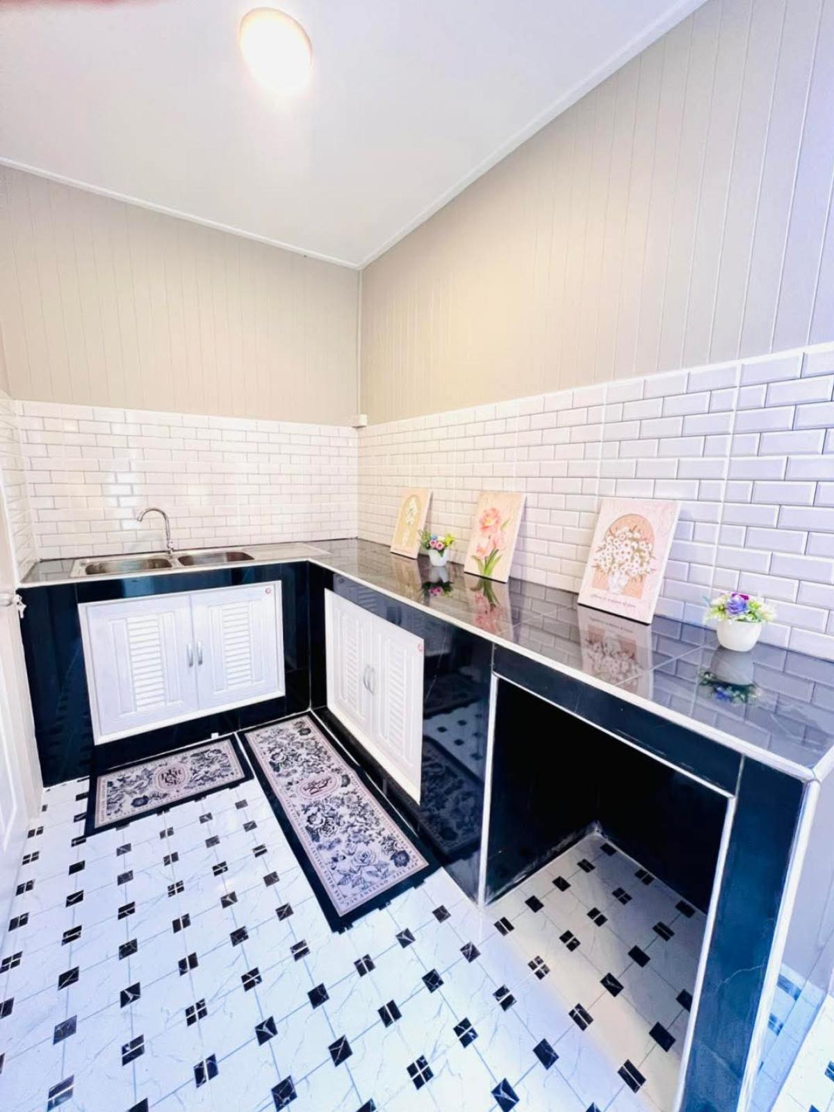 ขายทาวน์โฮมพระราม 5 ราชพฤกษ์ บางกรวย : ขายทาวน์เฮ้าส์/ทาวน์โฮม  พฤกษาวิลล์ 19 วงแหวน - ปิ่นเกล้า ห้องมุม รีโนเวทใหม่ ปลายบาง บางกรวย นนทบุรี CX-131877