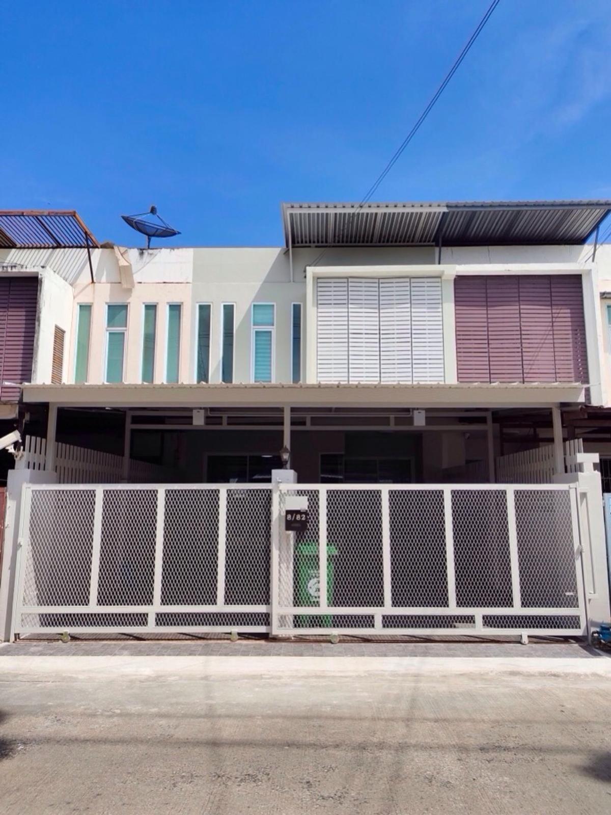 ขายทาวน์โฮมสมุทรปราการ สำโรง : ขายทาวน์เฮ้าส์/ทาวน์โฮม  เดอะ ไลฟ์ บางนา MRT-ศรีเอี่ยม (สายสีเหลือง) บางพลีใหญ่ บางพลี สมุทรปราการ CX-135452