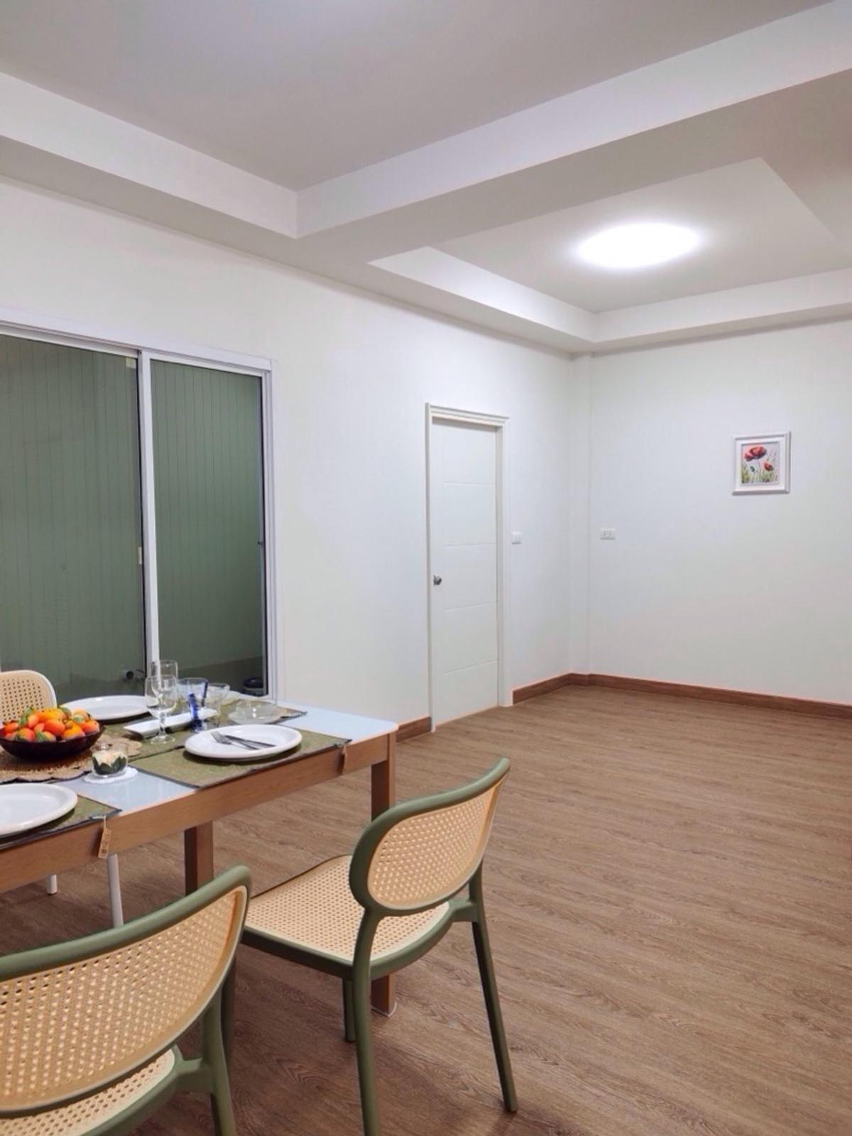 ขายทาวน์โฮมสมุทรปราการ สำโรง : ขายทาวน์เฮ้าส์/ทาวน์โฮม เดอะ ไลฟ์ บางนา MRT-ศรีเอี่ยม (สายสีเหลือง) บางพลีใหญ่ บางพลี สมุทรปราการ CX-135452