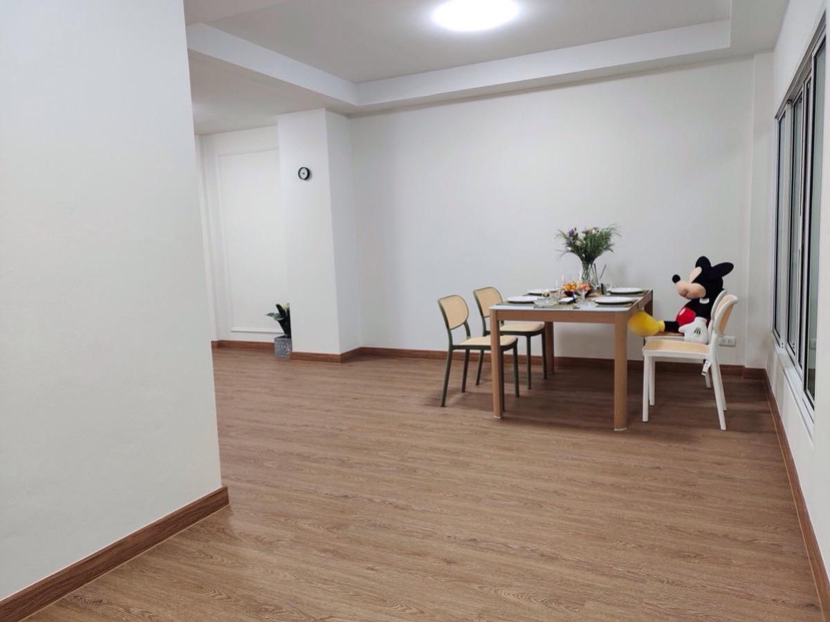 ขายทาวน์โฮมสมุทรปราการ สำโรง : ขายทาวน์เฮ้าส์/ทาวน์โฮม เดอะ ไลฟ์ บางนา MRT-ศรีเอี่ยม (สายสีเหลือง) บางพลีใหญ่ บางพลี สมุทรปราการ CX-135452