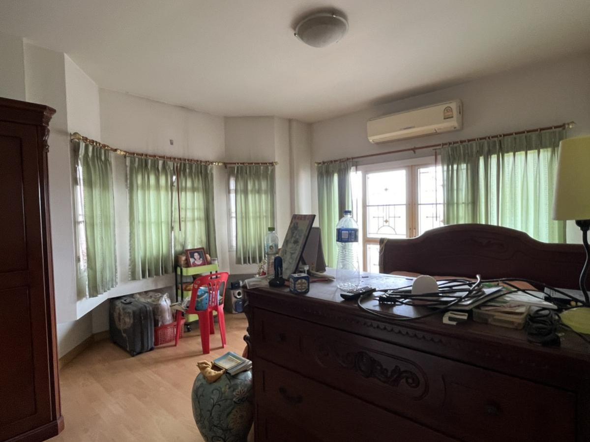 For SaleHousePhutthamonthon, Salaya : For Sale House , Bhudhani Village , corner unit , Bang Krathuek , Sam Phran , Nakhon Pathom , CX-135524