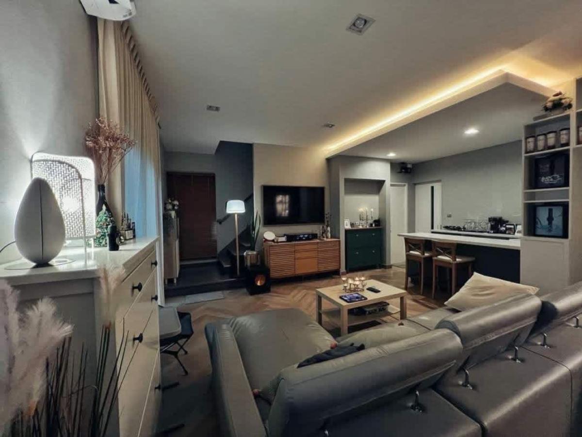 For SaleHouseLadkrabang, Suwannaphum Airport : For Sale House , Mantana Onnut - Wongwaen 5 , newly renovated , Dok Mai , Prawet , Bangkok , CX-135525