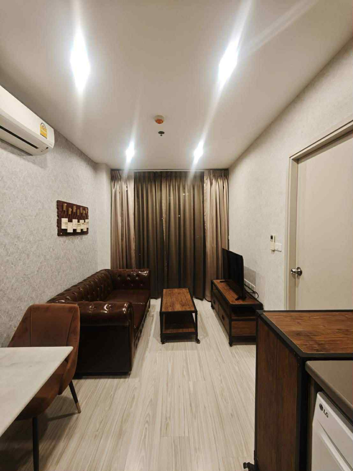 For RentCondoBang Sue, Wong Sawang, Tao Pun : ⭐️ Ideo Mobi Bangsue Grand Interchange ⭐️ 1 bedroom, 31.73 sq m., 8th floor, fully furnished, ready to move.