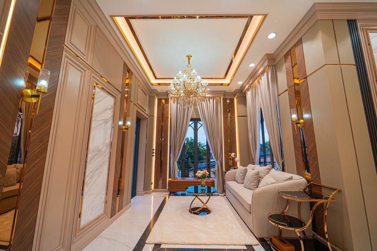 ขายบ้านพุทธมณฑล ศาลายา : 📢👇 คฤหาสน์หรูระดับ Super Luxury ครบทุกฟังก์ชันในหลังเดียว! ใจกลางพุทธมณฑล สวยอลังการ พร้อมสิ่งอำนวยความสะดวกครบเหมือนอยู่รีสอร์ตส่วนตัว ทั้งสระว่ายน้ำ ห้องฟิตเนส ห้องซาวน่า ห้องคาราโอเกะ และห้องจัดเลี้ยงรองรับแขกได้หลักร้อย