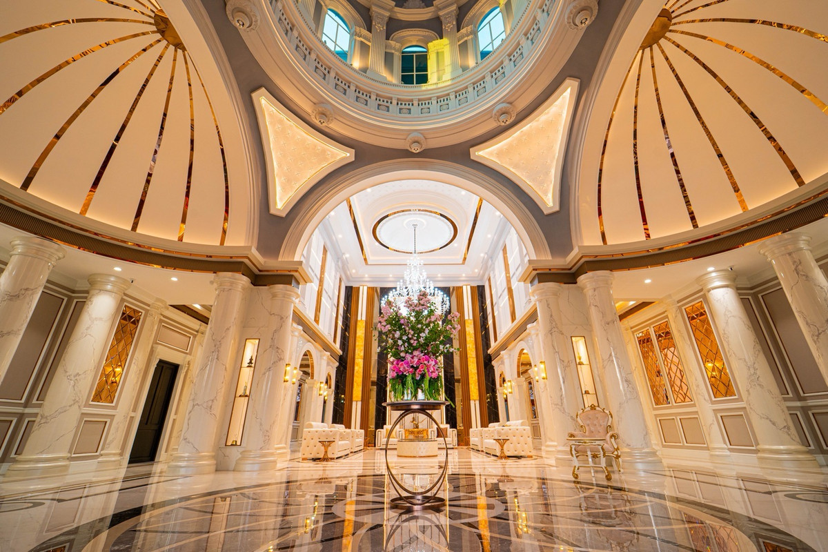 ขายบ้านพุทธมณฑล ศาลายา : 📢👇 คฤหาสน์หรูระดับ Super Luxury ครบทุกฟังก์ชันในหลังเดียว! ใจกลางพุทธมณฑล สวยอลังการ พร้อมสิ่งอำนวยความสะดวกครบเหมือนอยู่รีสอร์ตส่วนตัว ทั้งสระว่ายน้ำ ห้องฟิตเนส ห้องซาวน่า ห้องคาราโอเกะ และห้องจัดเลี้ยงรองรับแขกได้หลักร้อย