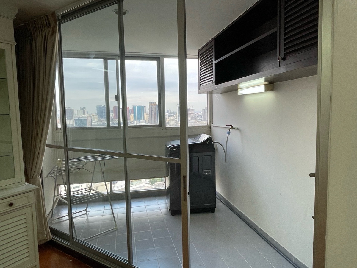 For SaleCondoSukhumvit, Asoke, Thonglor : Taiping 2 bedrooms, 3 bathrooms, 1 storage room, high floor, rare location, best price, has a real room! Tel:0898578865
