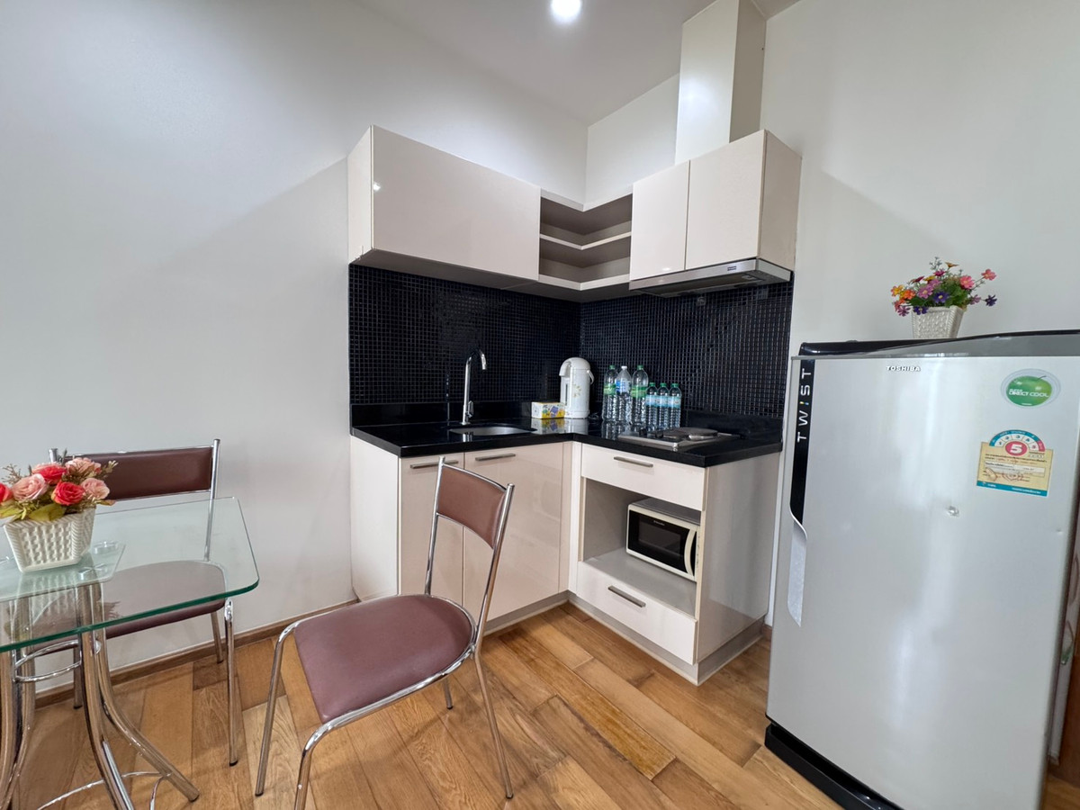 For RentCondoWongwianyai, Charoennakor : Fuse Sathorn Taksin, next to BTS Wongwian Yai, 1 bedroom, available for rent, 13,000/month, beautiful room, ready to move in!