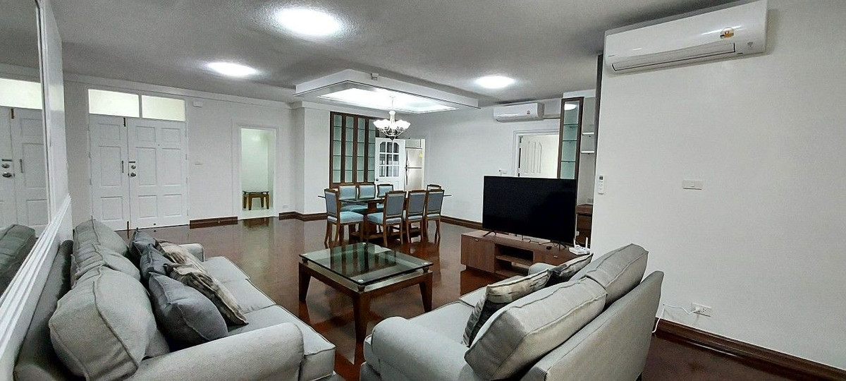 For RentCondoWitthayu, Chidlom, Langsuan, Ploenchit : 🎈Pet friendly Condo for rent in Langsuan area! 3 bedroom 3 bathroom fully furnished 250 sq.m near BTS Chidlom