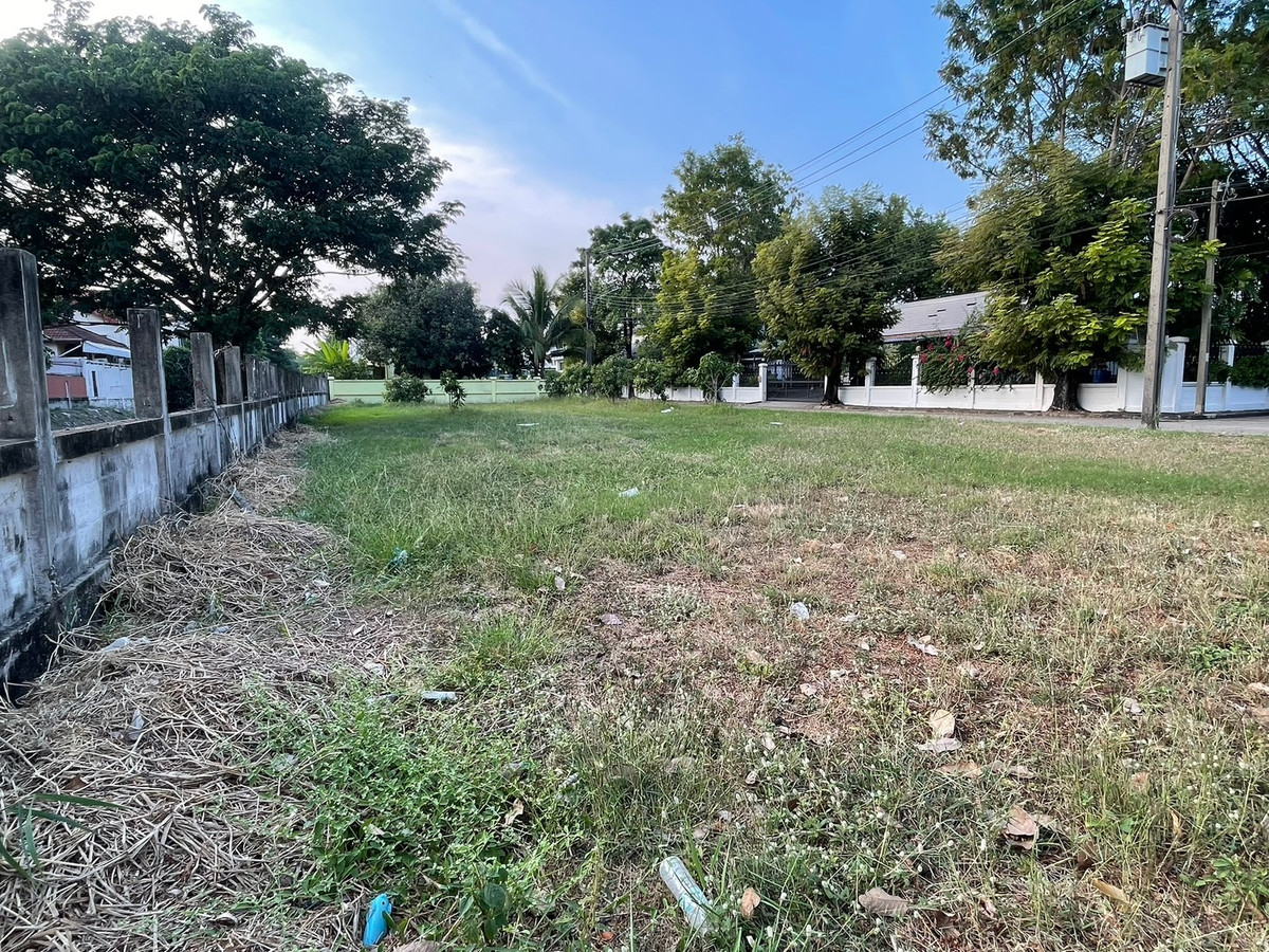 For SaleLandBangna, Bearing, Lasalle : Empty land for sale, Krisada Nakhon 21, Bangna, Trat, km. 6.5, near Mega Bangna, Suvarnabhumi Airport, size 120 sq m.