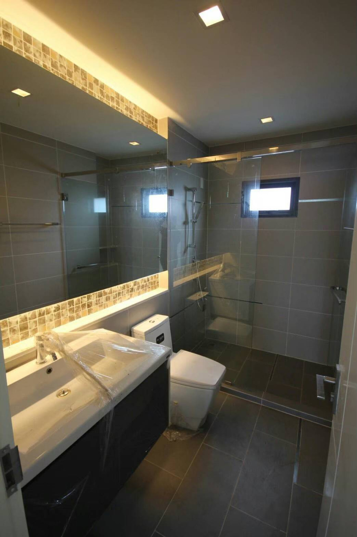 ขายบ้านพัฒนาการ ศรีนครินทร์ : เศรษฐสิริ ศรีนครินทร์ – พระราม 9 / 5 ห้องนอน (ขาย), Setthasiri Srinakarindra - Rama 9 / 5 Bedrooms (FOR SALE) BZD037