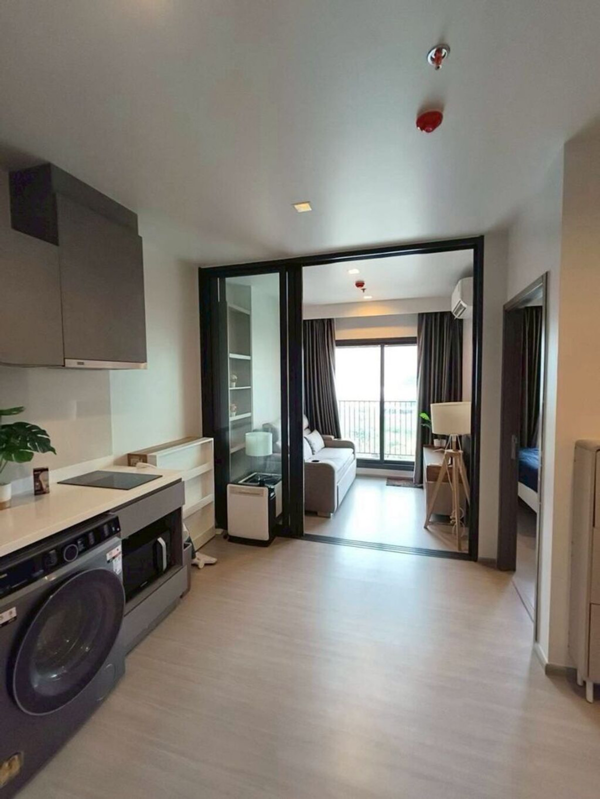 ให้เช่าคอนโดพระราม 9 เพชรบุรีตัดใหม่ RCA : ให้เช่า ไลฟ์ อโศก ไฮป์ เลขที่ 339/160 (ห้ามสูบบุหรี่,ห้ามเลี้ยงสัตว์)