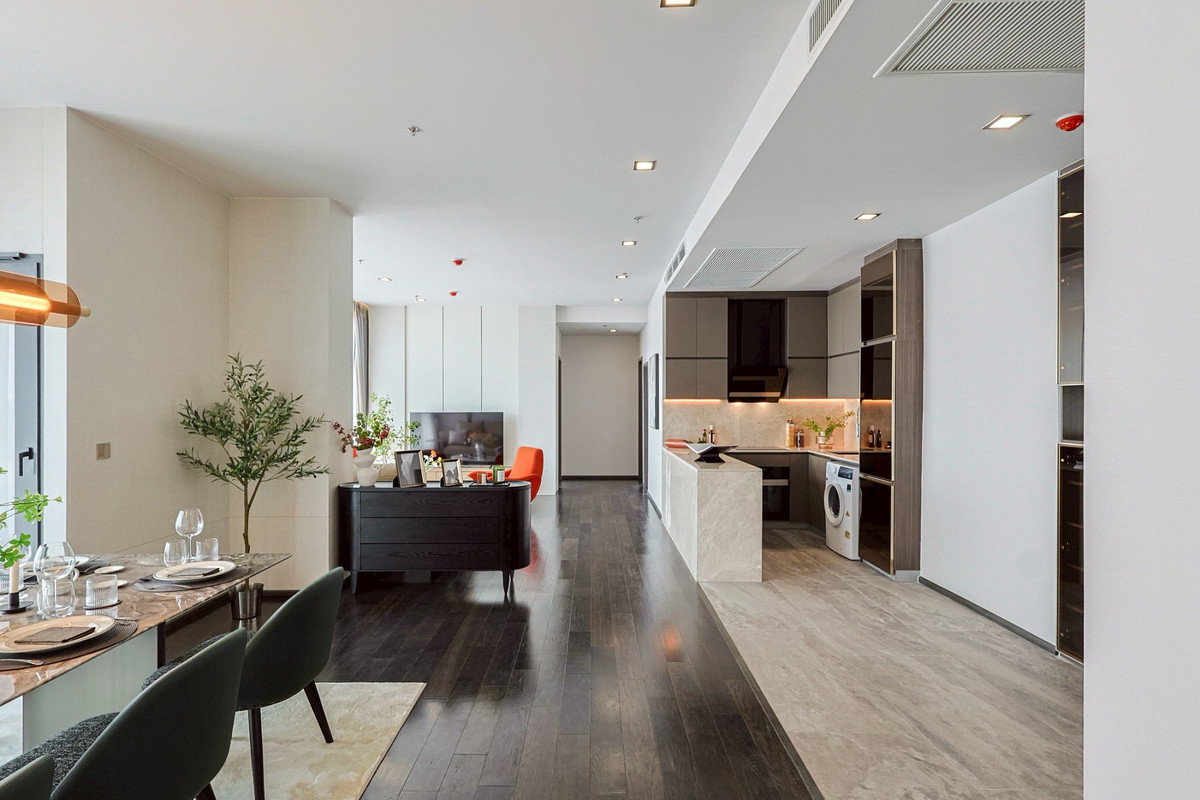 ขายคอนโดราชเทวี พญาไท : CONNER Ratchathewi — Super Luxury Condo ใจกลางราชเทวี ใกล้ BTS แค่ 200 ม.  2 ห้องนอน 2 ห้องน้ำ | 123 ตร.ม. | ชั้น 32 | วิวสนามกีฬาแห่งชาติ ขายพร้อมตกแต่งครบ Fully Furnished + เครื่องใช้ไฟฟ้า