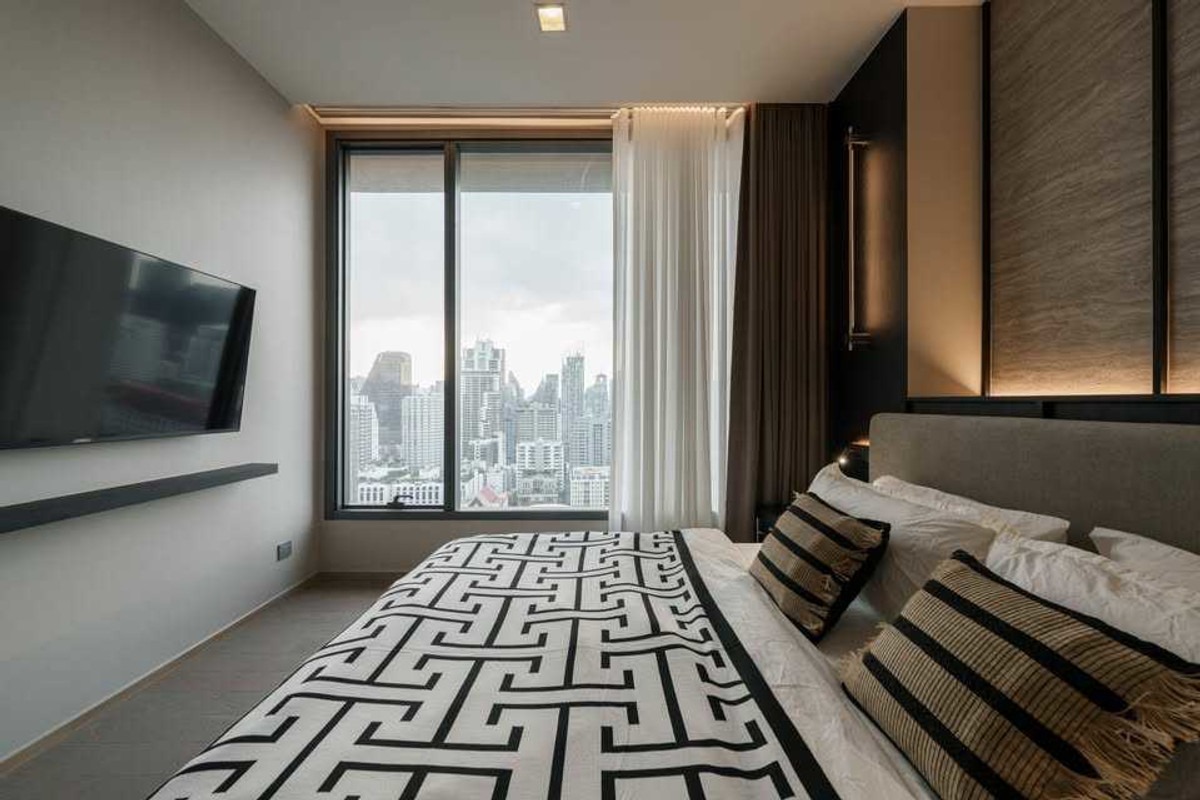 ให้เช่าคอนโดสุขุมวิท อโศก ทองหล่อ : ✨ GT15875 | คอนโด The Esse Asoke เดินทางสะดวก ใกล้รถไฟฟ้าบีทีเอส มีรถรับส่ง เฟอร์นิเจอร์ครบ พร้อมอยู่