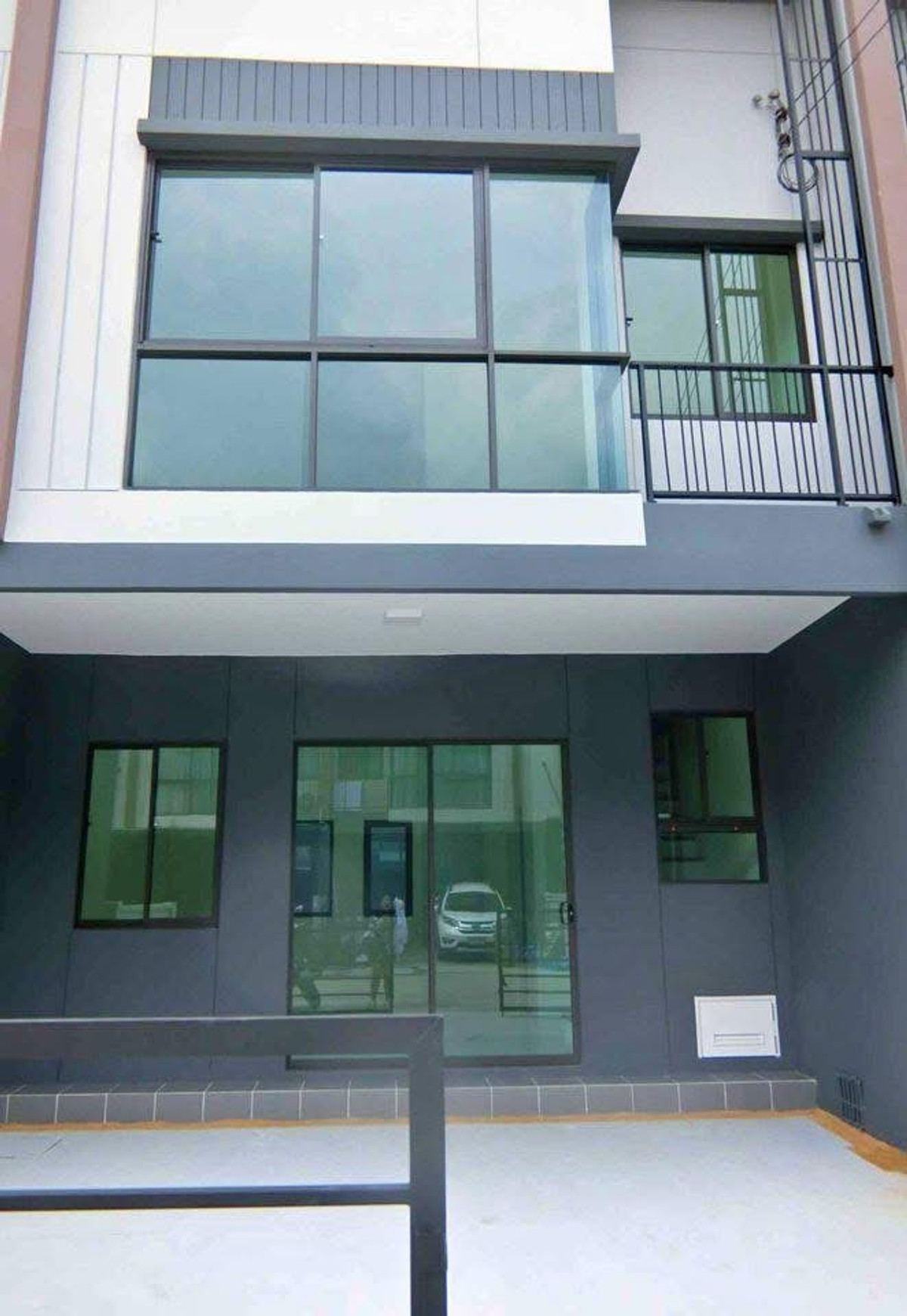 ให้เช่าทาวน์โฮมนวมินทร์ รามอินทรา : ให้เช่า ✨ Pleno Pahonyothin 54/1 ✨ 2 ห้องนอน 3 ห้องน้ำ เฟอร์นิเจอร์ และ เครื่องใช้ไฟฟ้าครบ 