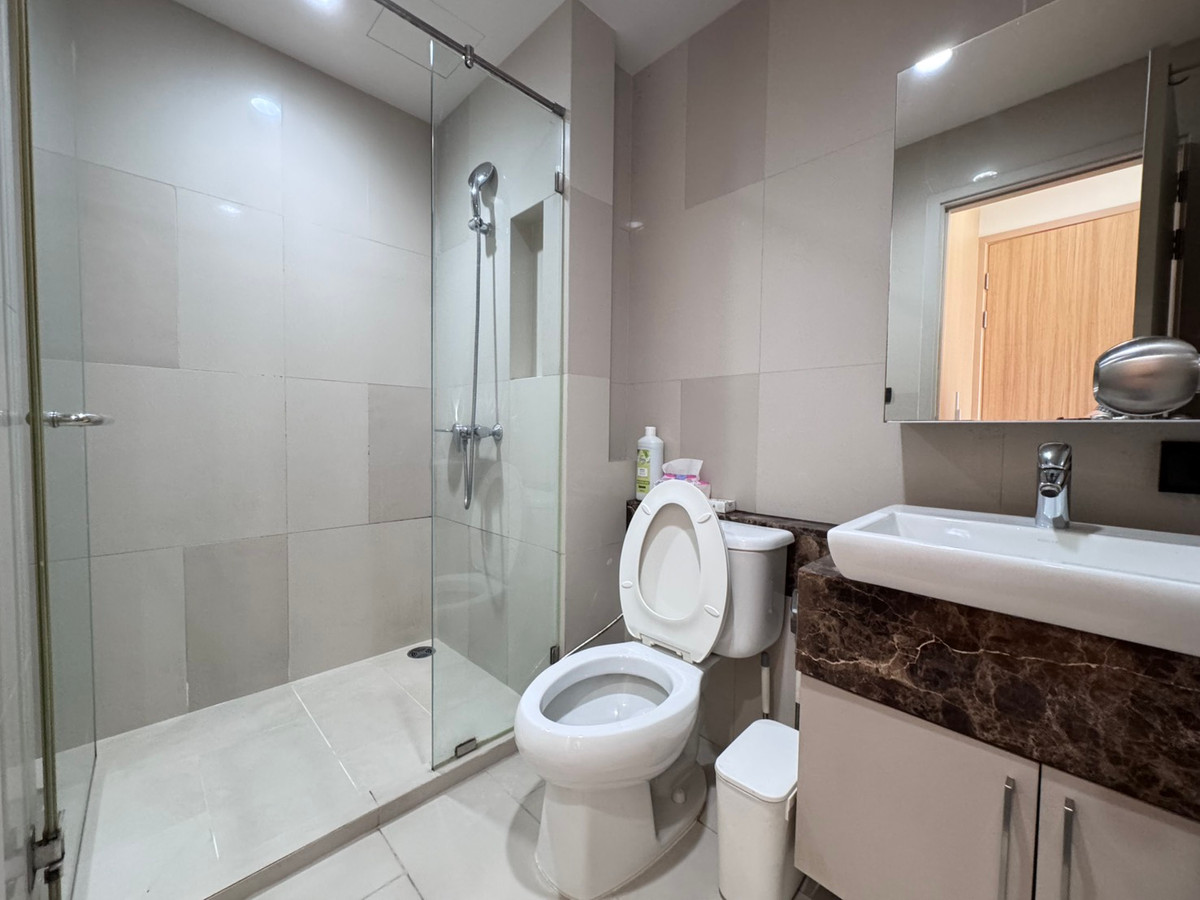 For RentCondoWongwianyai, Charoennakor : Fuse Sathorn Taksin, next to BTS Wongwian Yai, 1 bedroom, available for rent, 13,000/month, beautiful room, ready to move in!