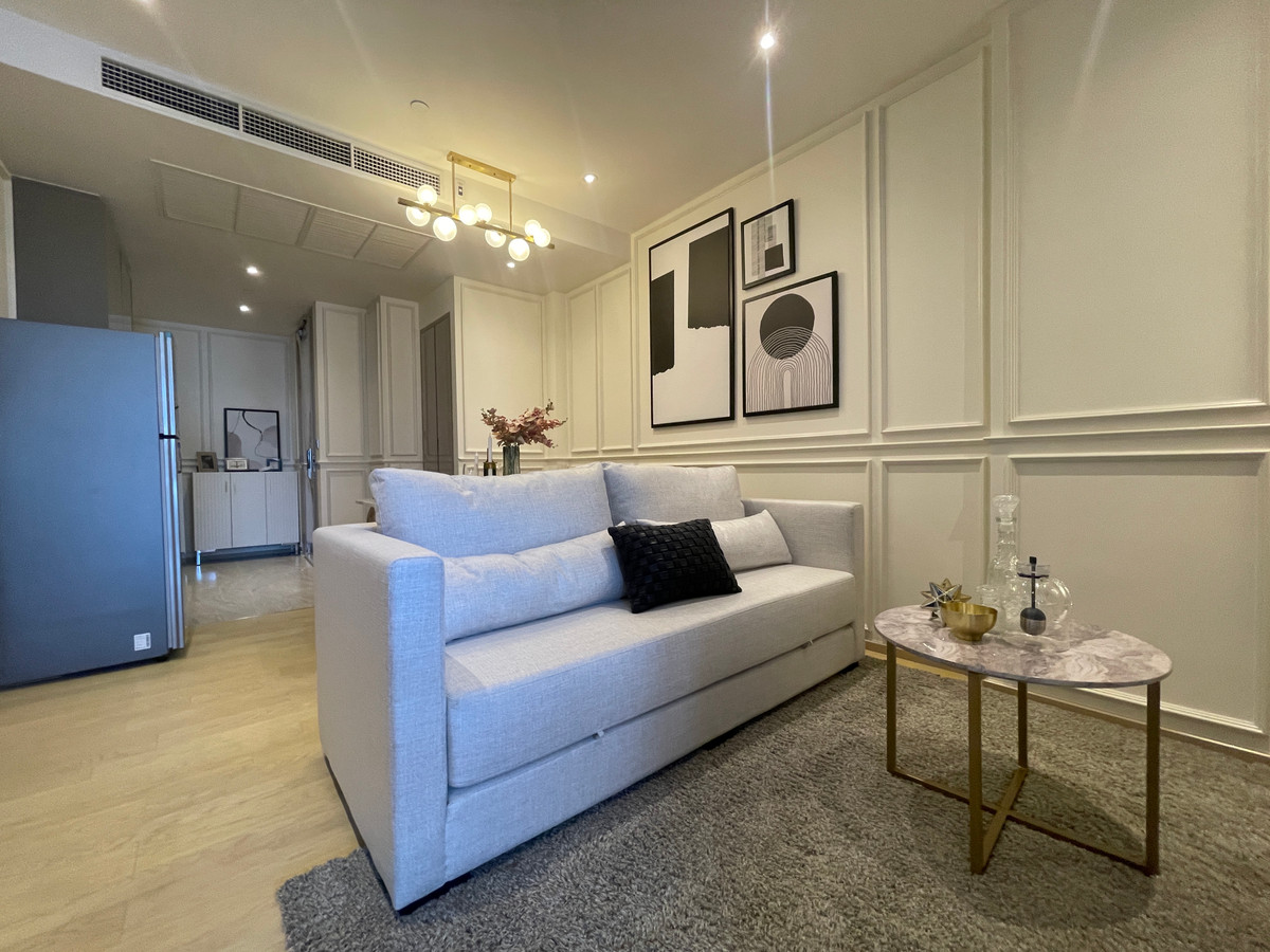 For RentCondoRama9, Petchburi, RCA : Condo, 17th floor, fully furnished, beautifully decorated, for rent, Asoke-Rama 9 area, near MRT Rama 9, only 200 meters.