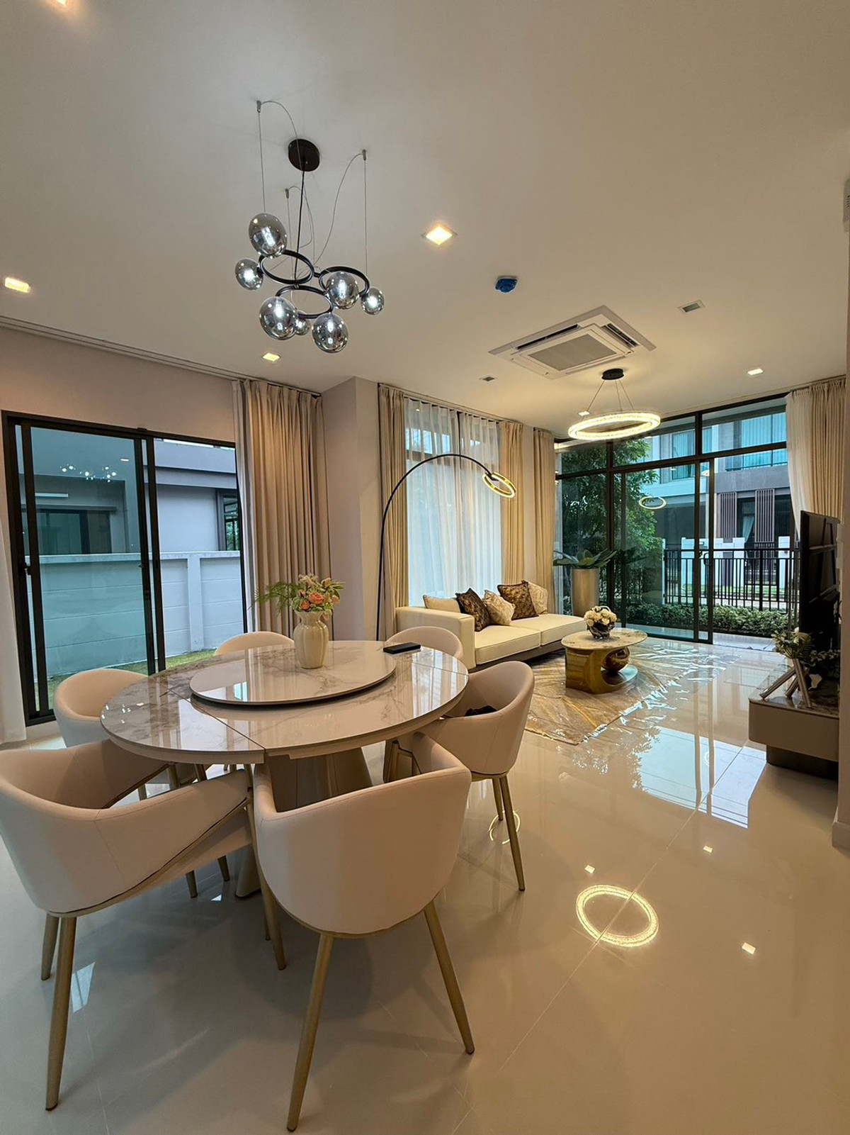 For RentHouseBangna, Bearing, Lasalle : Luxury detached house for rent, Bangkok Boulevard Bangna-Srinakarin. Large luxury detached house, LANAI Series, convenient for every trip!!