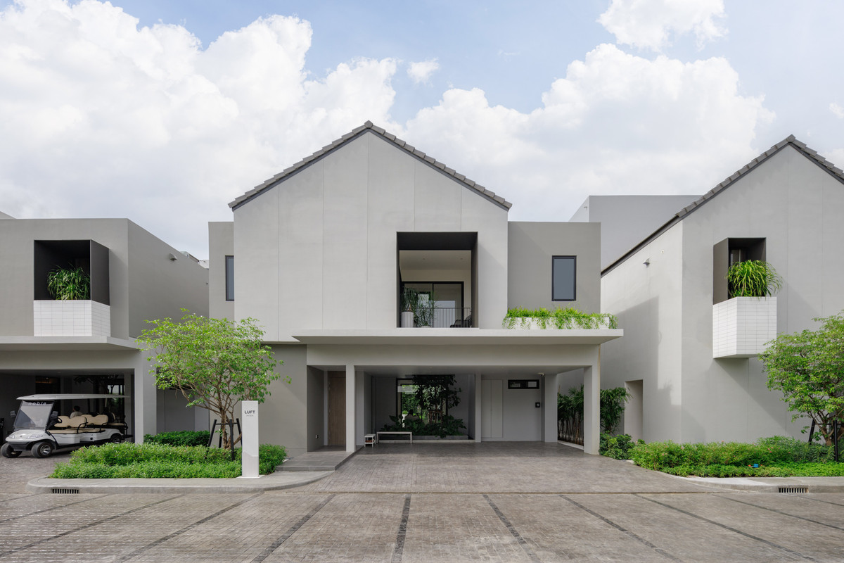 For SaleHousePattanakan, Srinakarin : ขายบ้านเดี่ยว NOBLE NORSE กรุงเทพกรีฑา 4ห้องนอน จอดรถ3คัน มือ1