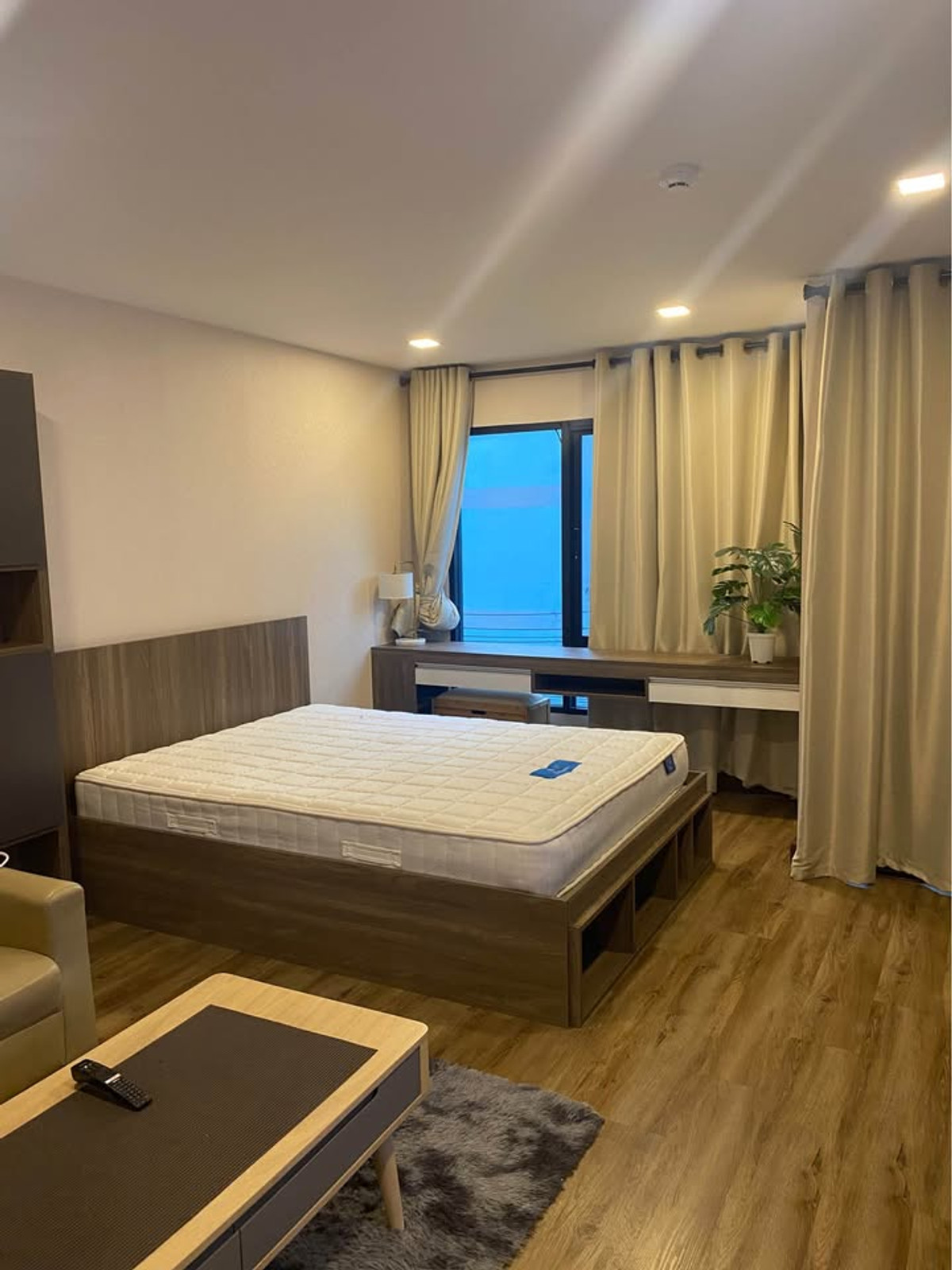 For RentCondoPinklao, Charansanitwong : ⭐️ Sun City MRT Yaek Fai Chai ⭐️ Room size 25.5 sq m., 3rd floor, complete with electrical appliances and furniture.