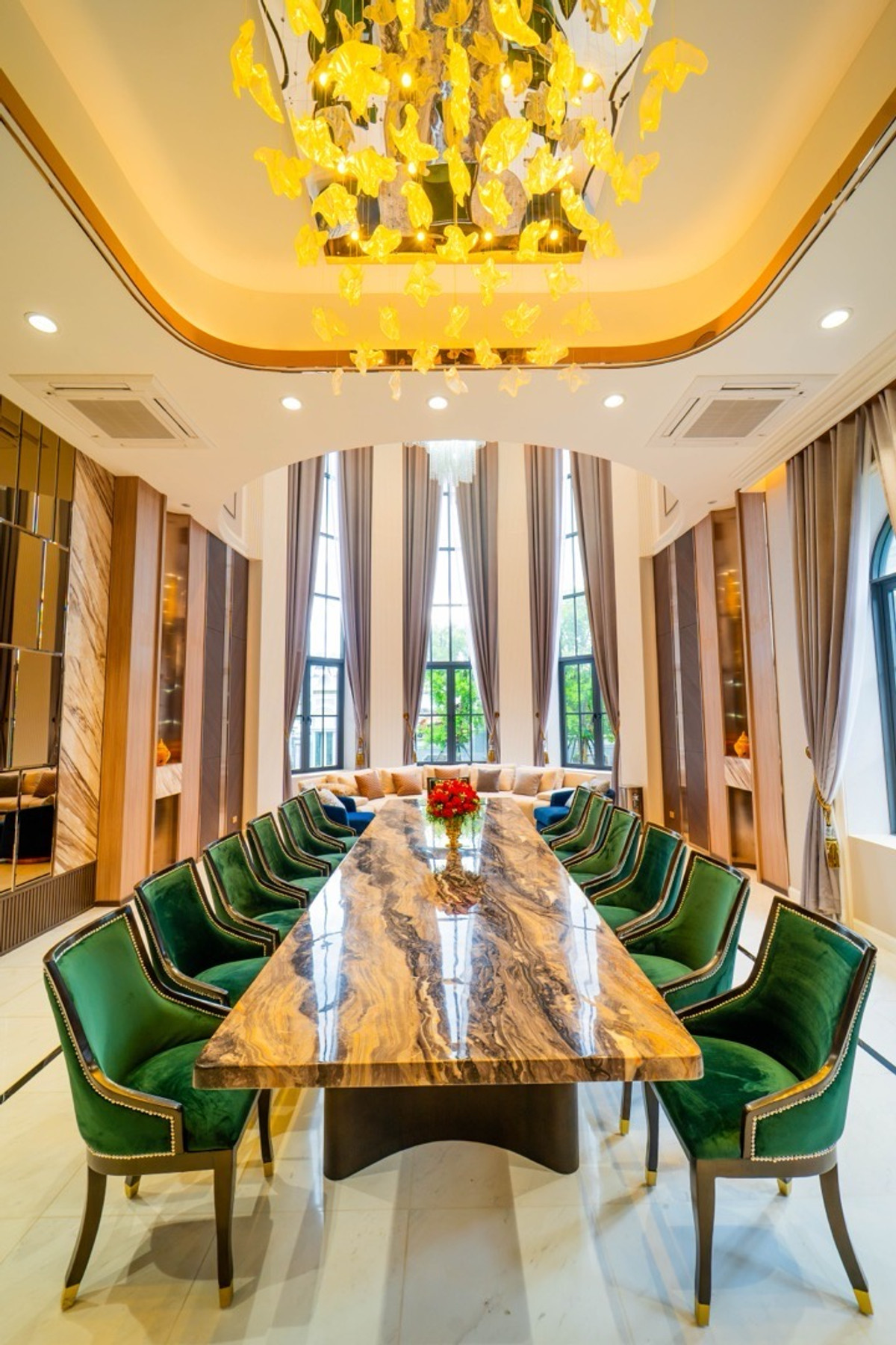 ขายบ้านพุทธมณฑล ศาลายา : 📢👇 คฤหาสน์หรูระดับ Super Luxury ครบทุกฟังก์ชันในหลังเดียว! ใจกลางพุทธมณฑล สวยอลังการ พร้อมสิ่งอำนวยความสะดวกครบเหมือนอยู่รีสอร์ตส่วนตัว ทั้งสระว่ายน้ำ ห้องฟิตเนส ห้องซาวน่า ห้องคาราโอเกะ และห้องจัดเลี้ยงรองรับแขกได้หลักร้อย