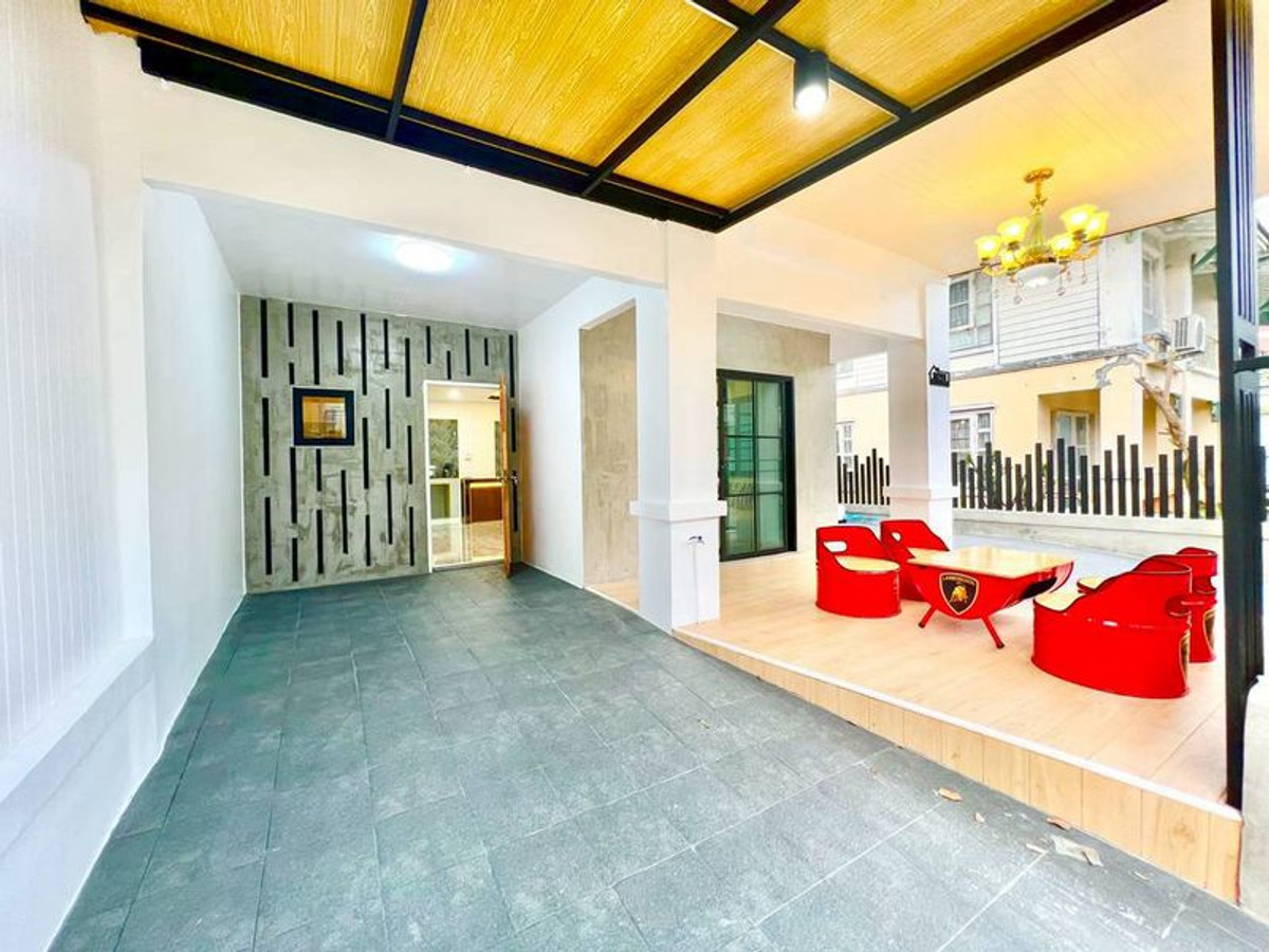 For SaleTownhomePathum Thani,Rangsit, Thammasat : 2-story townhouse for sale, Pruksa Village 12 (Rangsit-Khlong 3), near Future Park Rangsit, area 26.9 square wah, 3 bedrooms, Rangsit-Nakhon Nayok Road, Khlong Sam Subdistrict, Khlong Luang District, Pathum Thani.