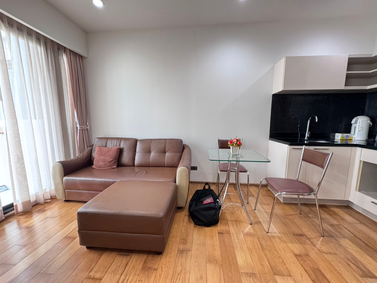 For RentCondoWongwianyai, Charoennakor : Fuse Sathorn Taksin, next to BTS Wongwian Yai, 1 bedroom, available for rent, 13,000/month, beautiful room, ready to move in!