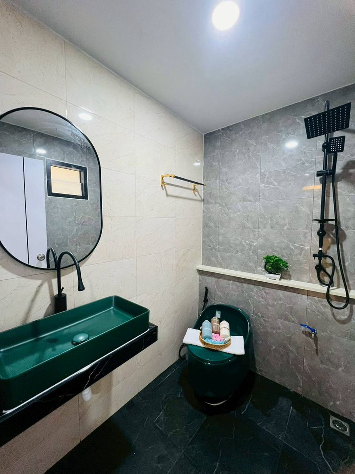 For SaleTownhomePathum Thani,Rangsit, Thammasat : 2-story townhouse for sale, Pruksa Village 12 (Rangsit-Khlong 3), near Future Park Rangsit, area 26.9 square wah, 3 bedrooms, Rangsit-Nakhon Nayok Road, Khlong Sam Subdistrict, Khlong Luang District, Pathum Thani.