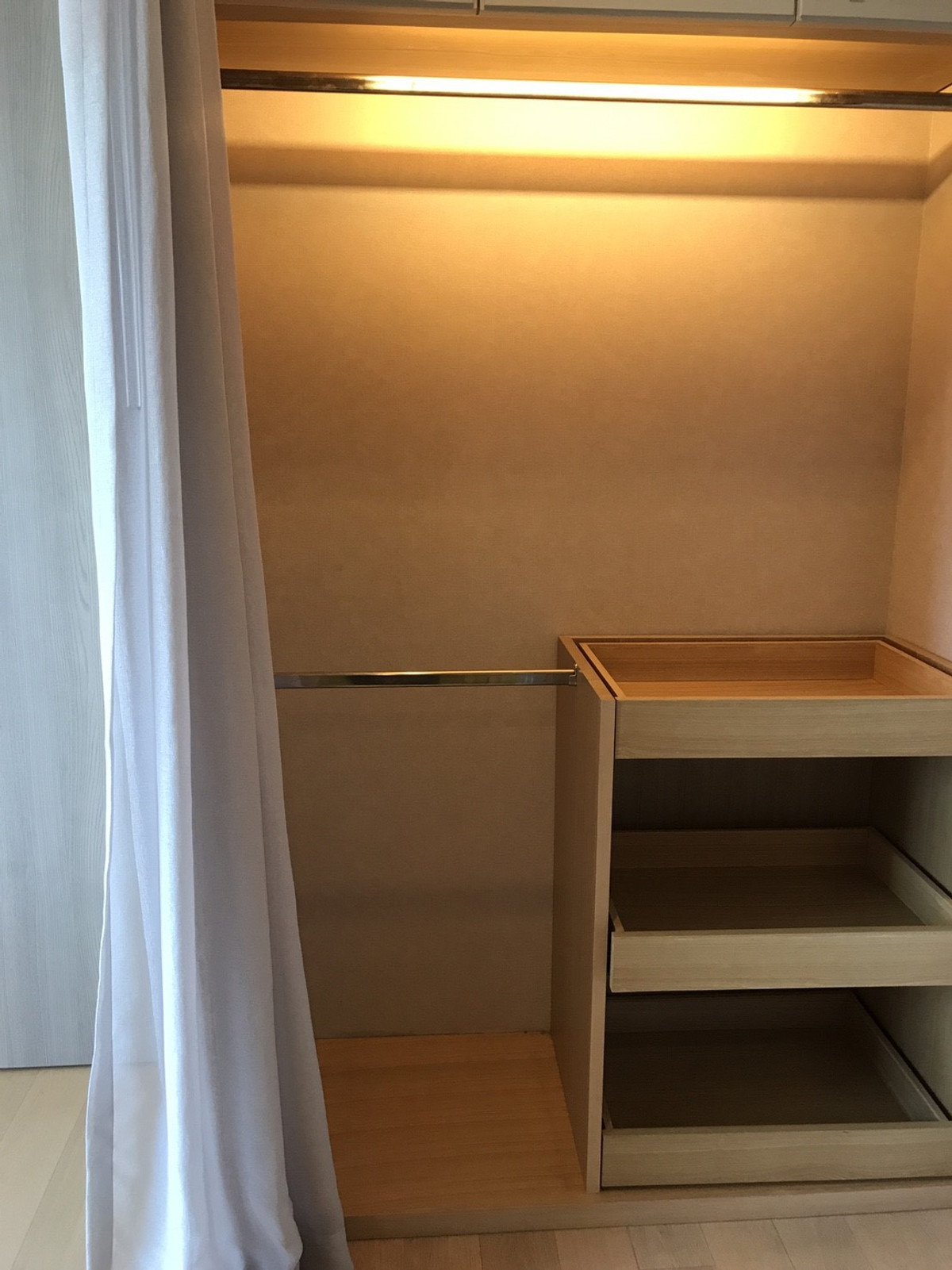 For RentCondoSukhumvit, Asoke, Thonglor : !! Beautiful room for rent, Condo HQ Thonglor, near BTS Thonglor.