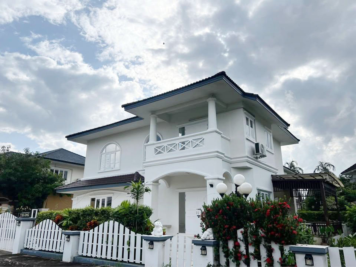 For RentHouseChiang Mai : Beautiful house in the project For rent 28,000 baht per month, near Central Festival just 10 minutes No.6H296