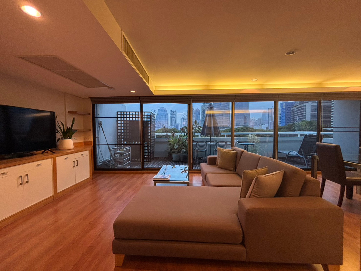 For RentCondoWitthayu, Chidlom, Langsuan, Ploenchit : ✨For rent condo near Lumpini park! 2 bedroom 2 bathroom 166 sq.m fully furnished with huge balcony close to BTS and MRT