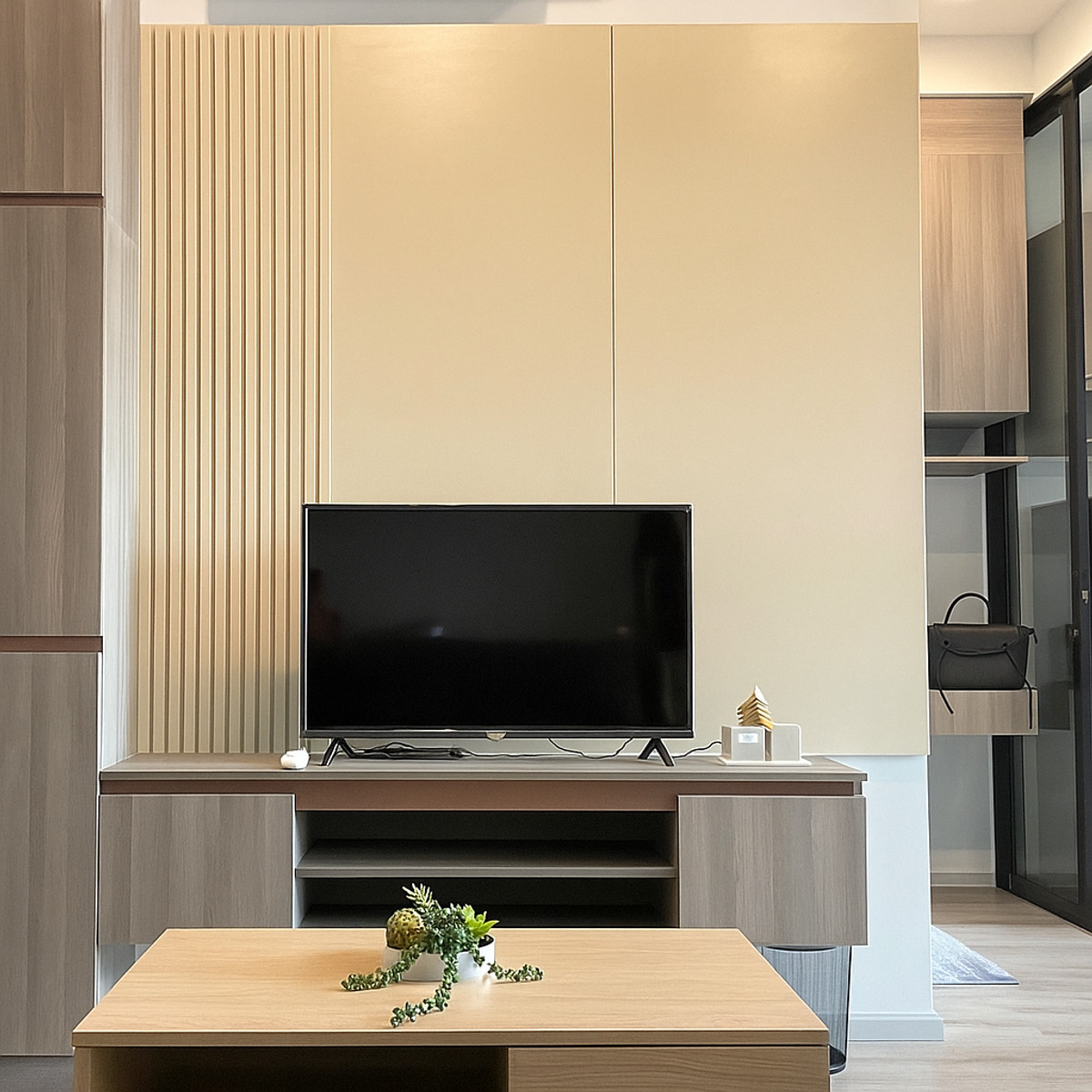 ขายคอนโดเกษตรศาสตร์ รัชโยธิน : ขายด่วน !! KnightsBridgePrime รัชโยธิน ติด BTS พหลโยธิน Fully Furnished พร้อมเครื่องใช้ไฟฟ้า