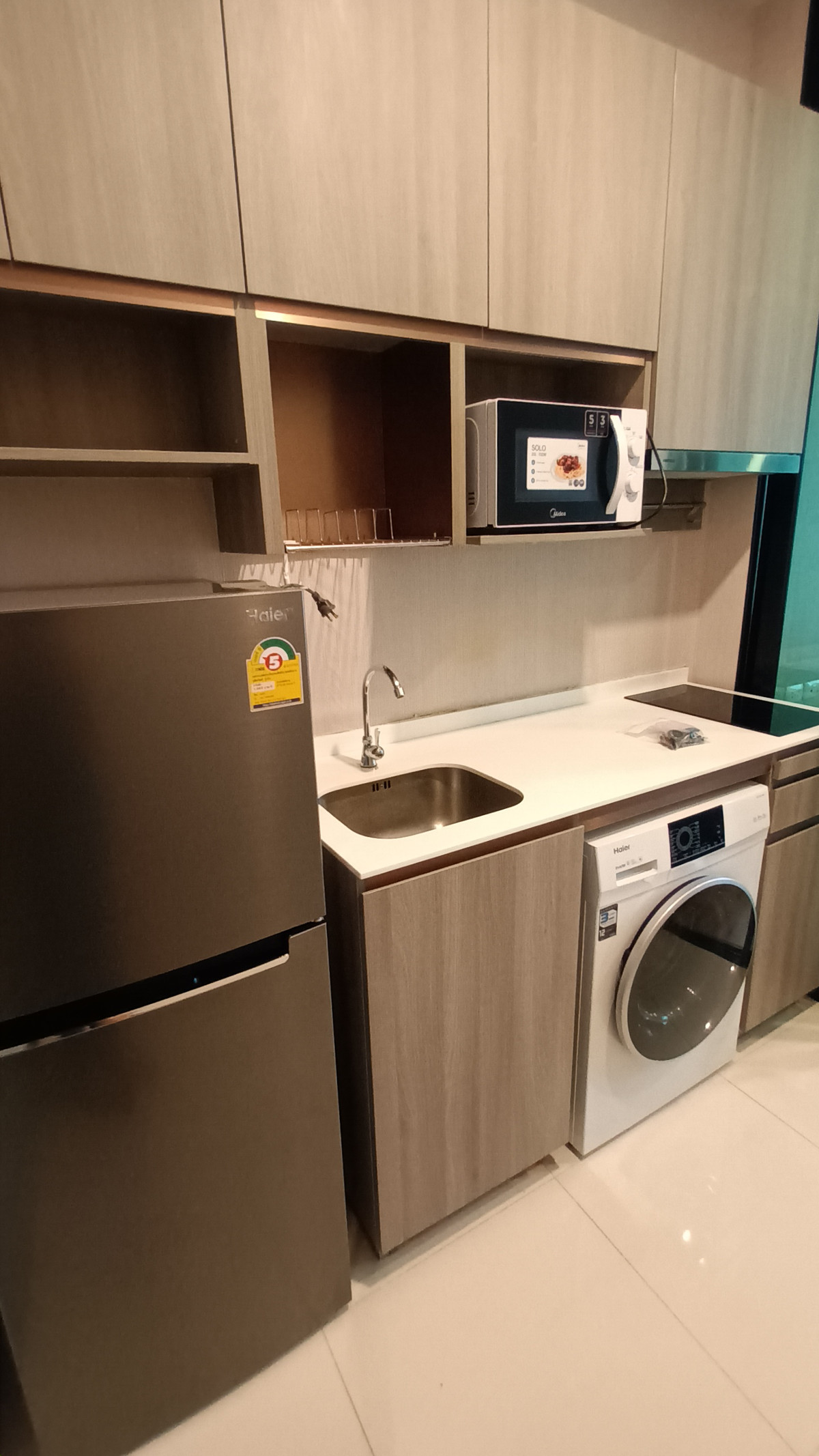 ให้เช่าคอนโดรามคำแหง หัวหมาก : ด่วน!!! คอนโดพร้อมเช่า KnightsBridge Collage Ram 086-4455124