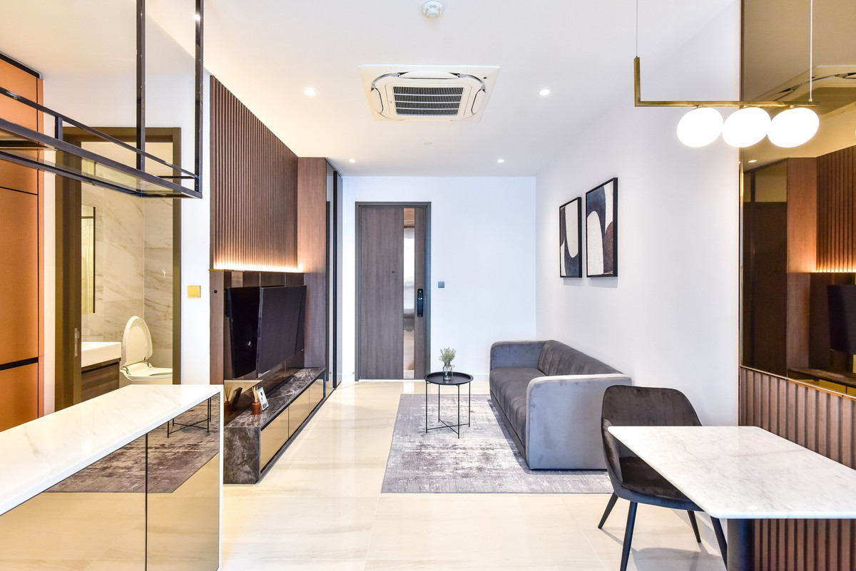 For RentCondoSathorn, Narathiwat : ⭐️ Supalai Icon Sathorn ⭐️ 1 bedroom, 45 sq m., 23rd floor, luxuriously decorated room. Fully furnished, ready to move