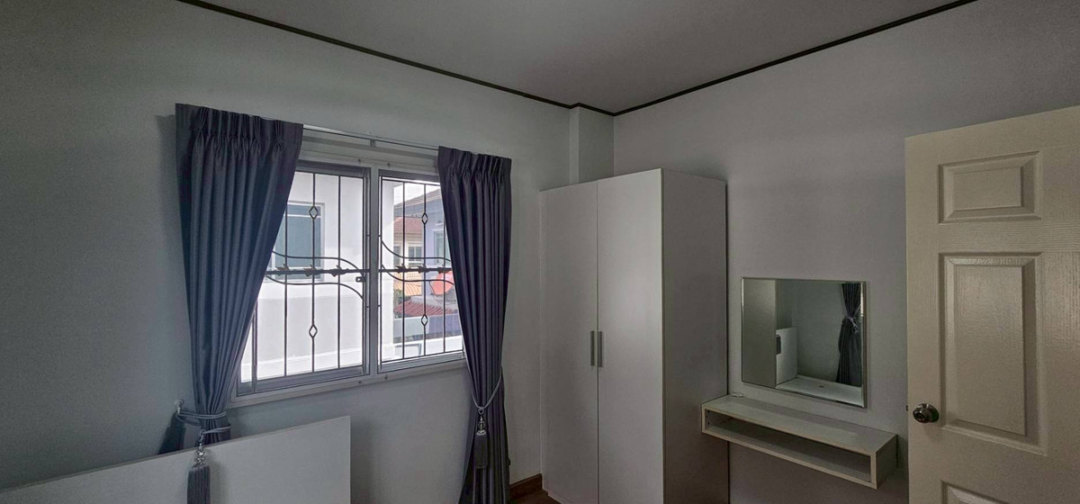 ให้เช่าบ้านนวมินทร์ รามอินทรา : R2767 ให้เช่าบ้านหลังมุม บ้านพร้อมพัฒน์ กรีนโนวา รามอินทรา (ว่างค่ะ) พื้นที่กว้าง