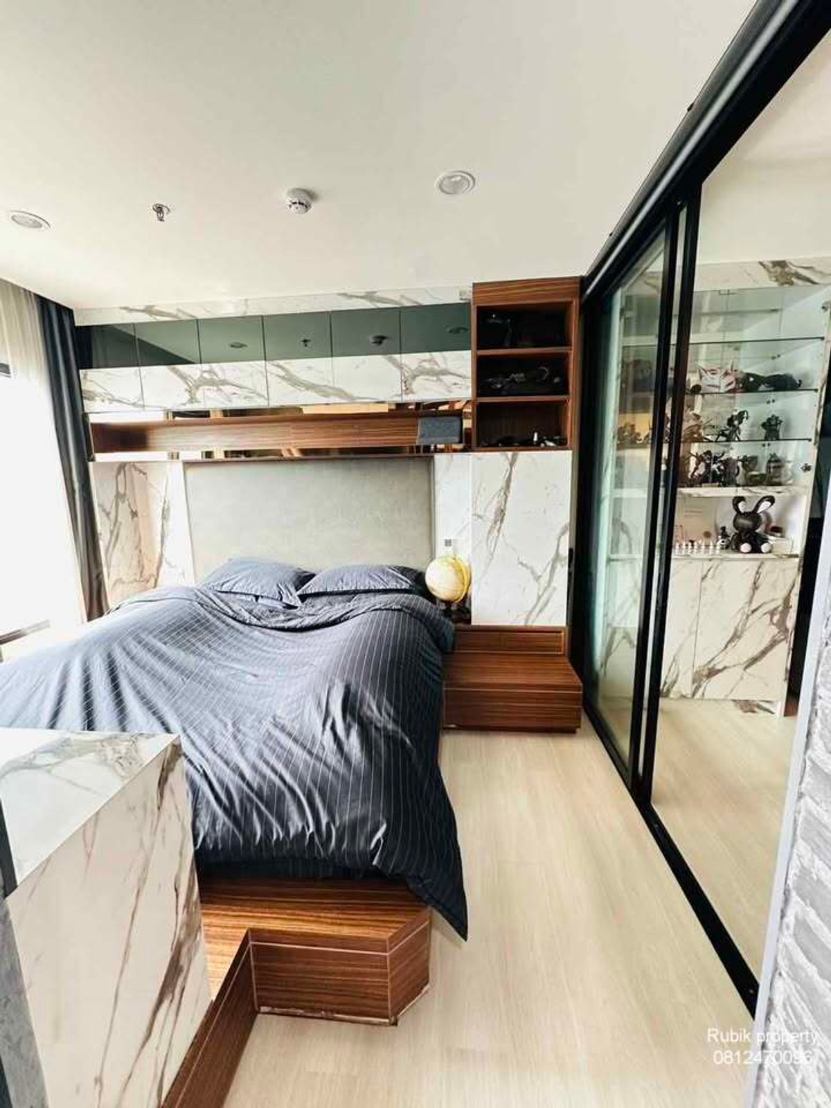 ให้เช่าคอนโดพระราม 9 เพชรบุรีตัดใหม่ RCA : 🏙️✨ RB1382 ให้เช่าคอนโด LIFE ASOKE (ไลฟ์ อโศก) ✨🏙️ คอนโดแต่งหรู สไตล์เจ้าของอยู่เอง แต่งครบ พร้อม Smart TV