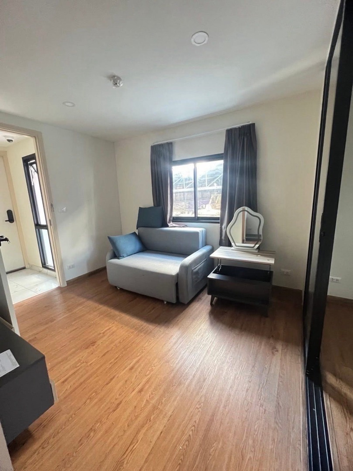 For RentCondoRatchadapisek, Huaikwang, Suttisan : #ให้เช่าด่วน #คอนโด อะไรซ์ รัชดา19 #MRTรัชดา
เข้า-ออกได้หลายทาง
มีรถรับส่ง mrt รัชดา 